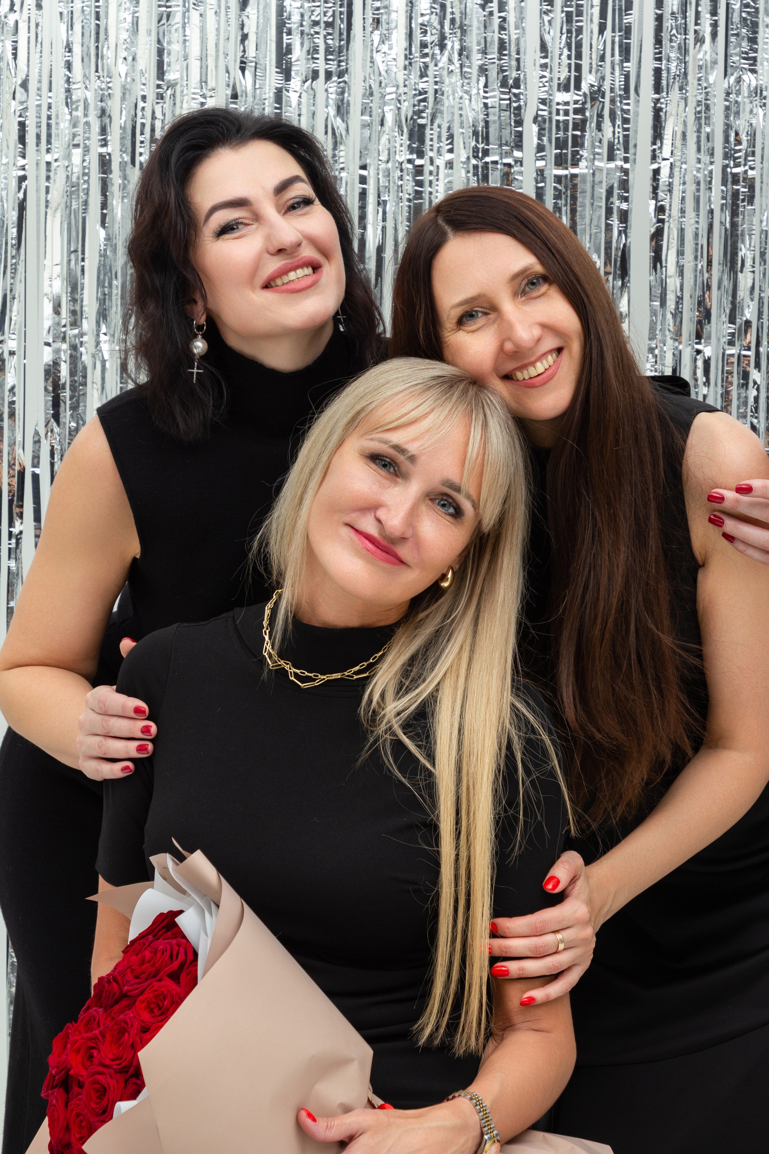 Фотосессия подруг на день рождения. Портретный и семейный фотограф в Санкт-Петербурге Ульяна Жукова