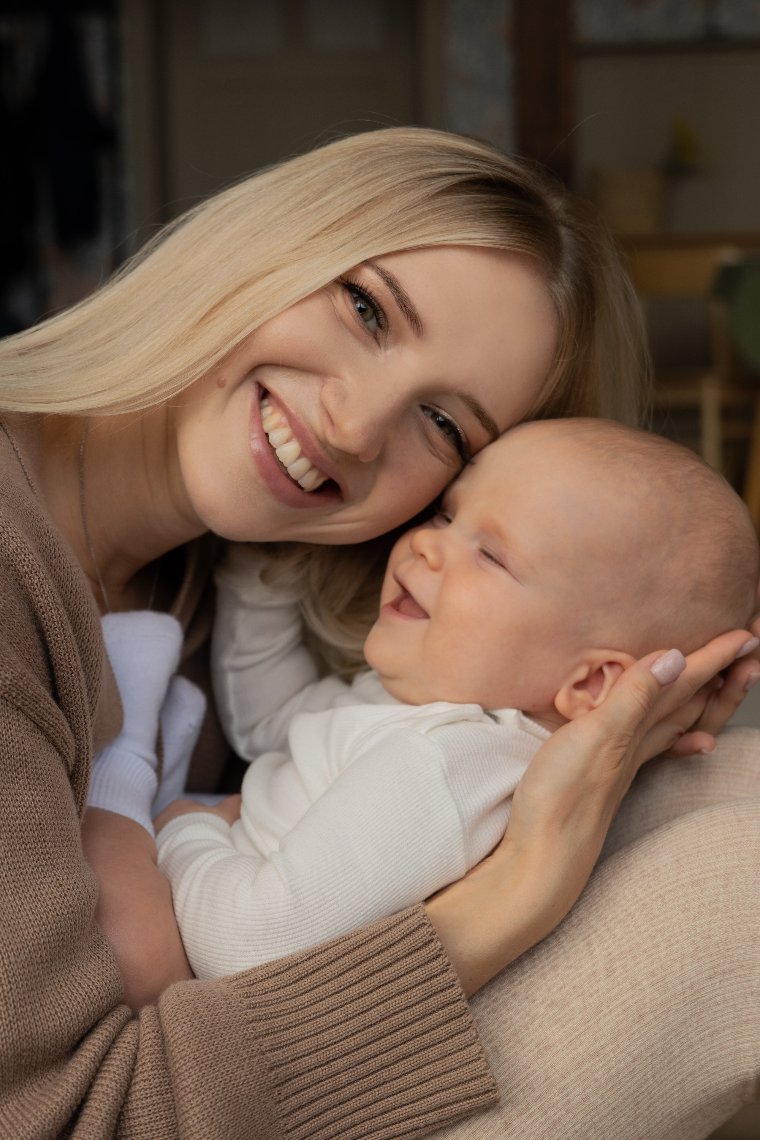 Студийная семейная фотосессия. Фотограф видеограф Ольга Василевская