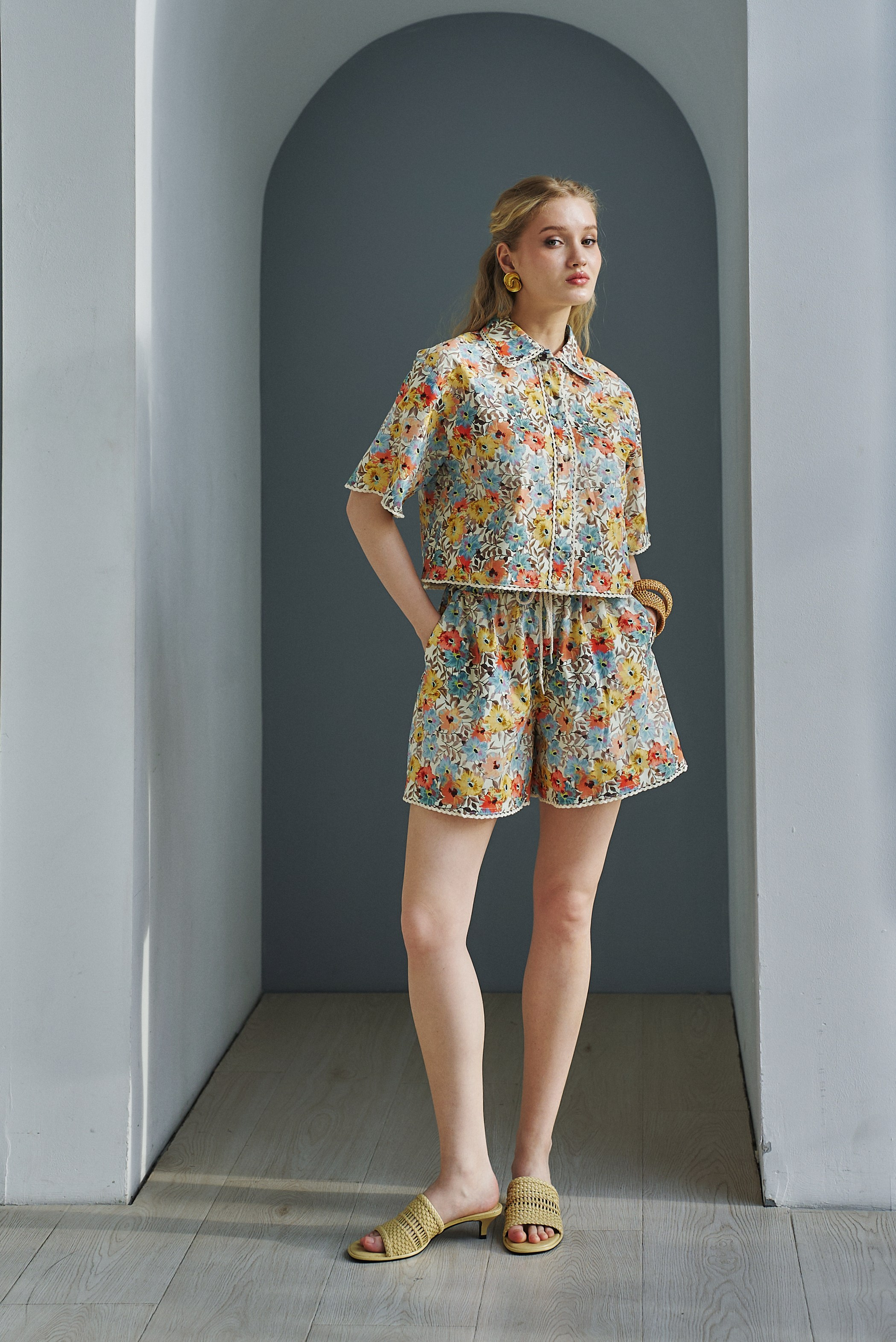 Каталог не на белом фоне. Фото и видео для брендов и бизнеса