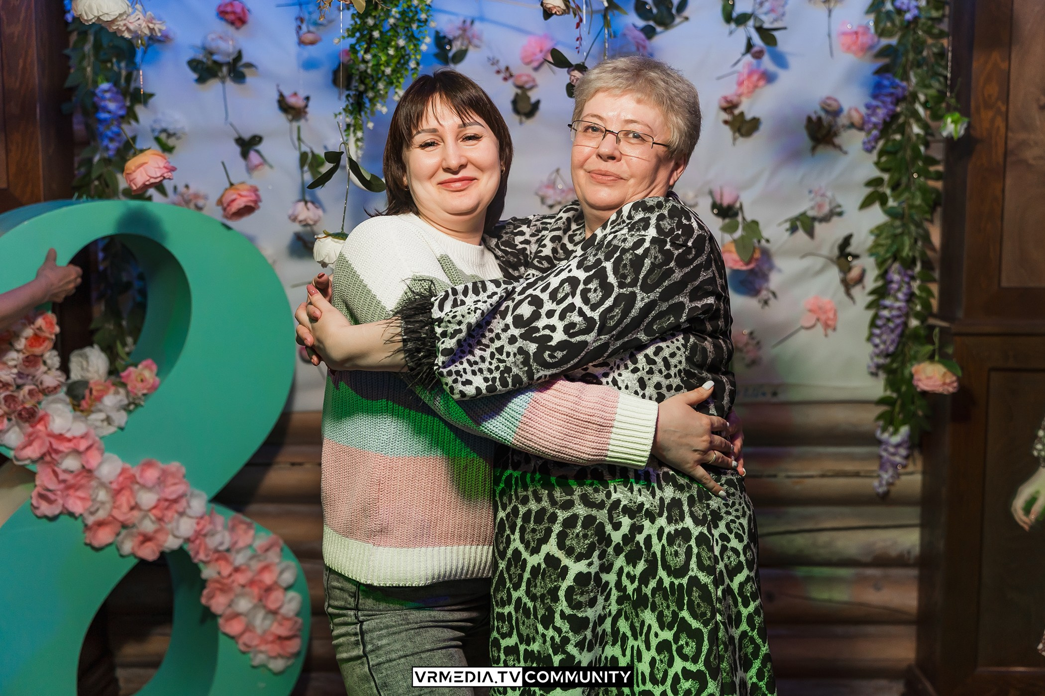 Международный женский день в кафе «У Петровича»