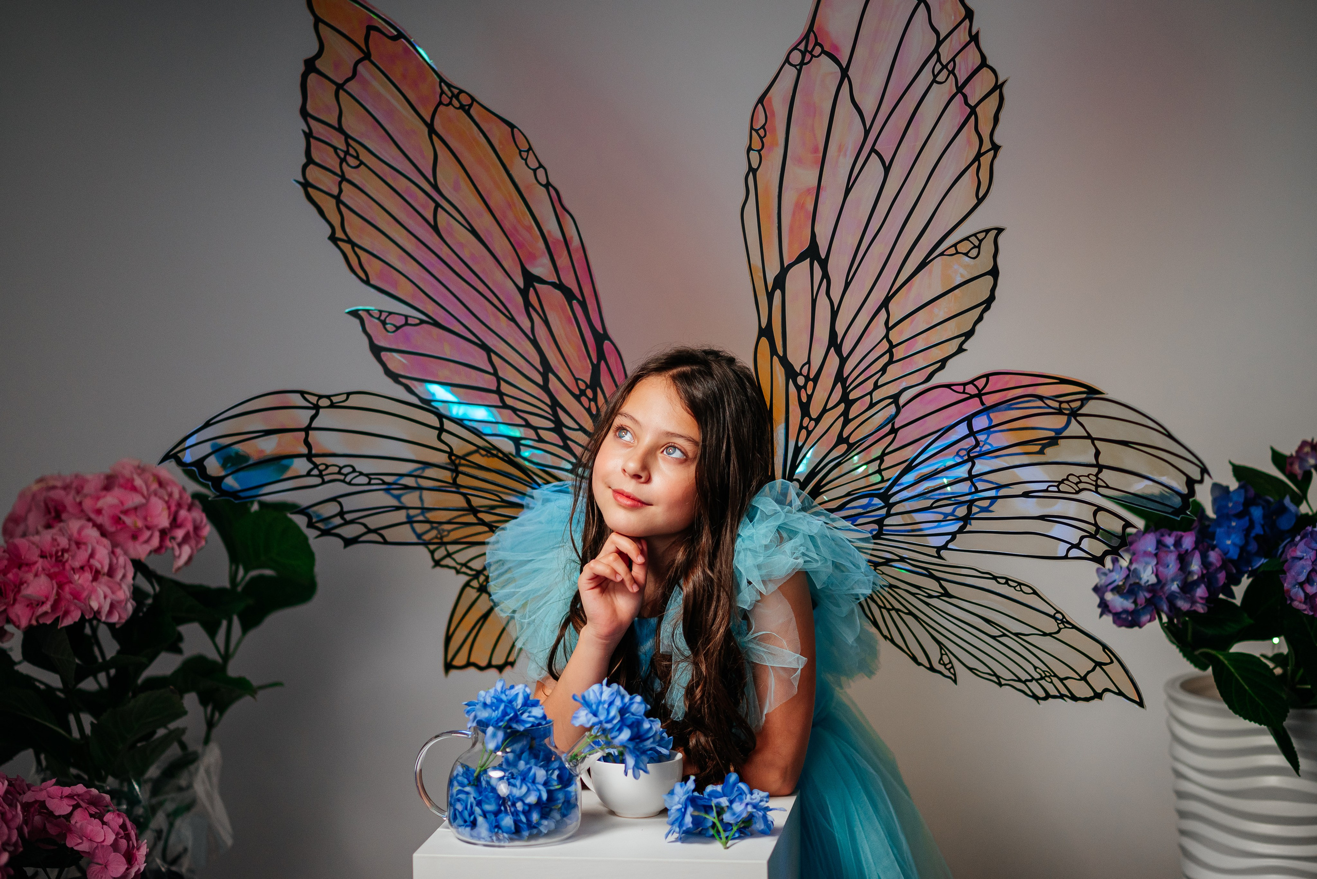 Вероника и гортензии. Семейный фотограф в Краснодаре