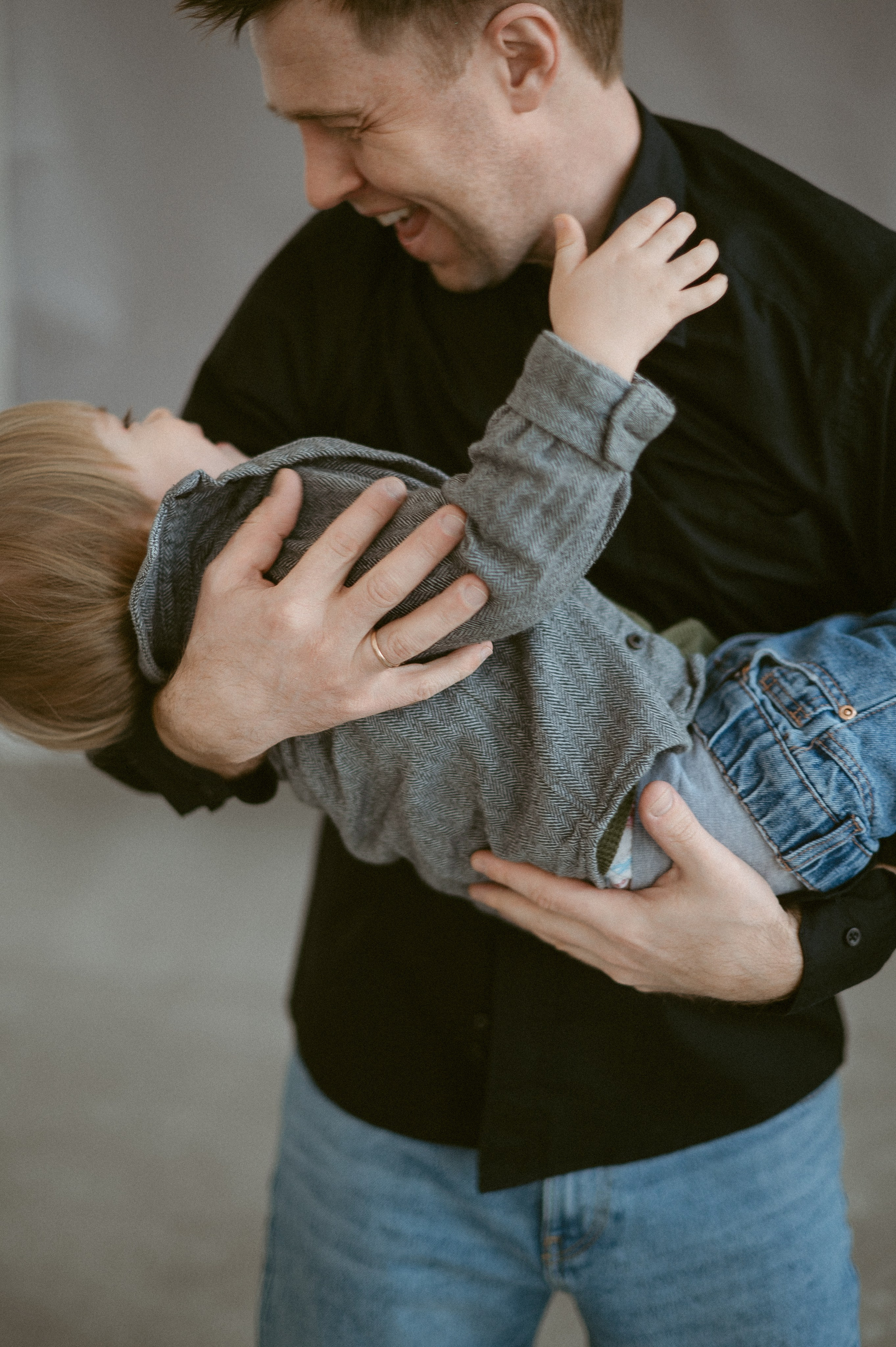Семейная фотосессия в студии. Свадебный фотограф в Ярославле Денис Медоваров