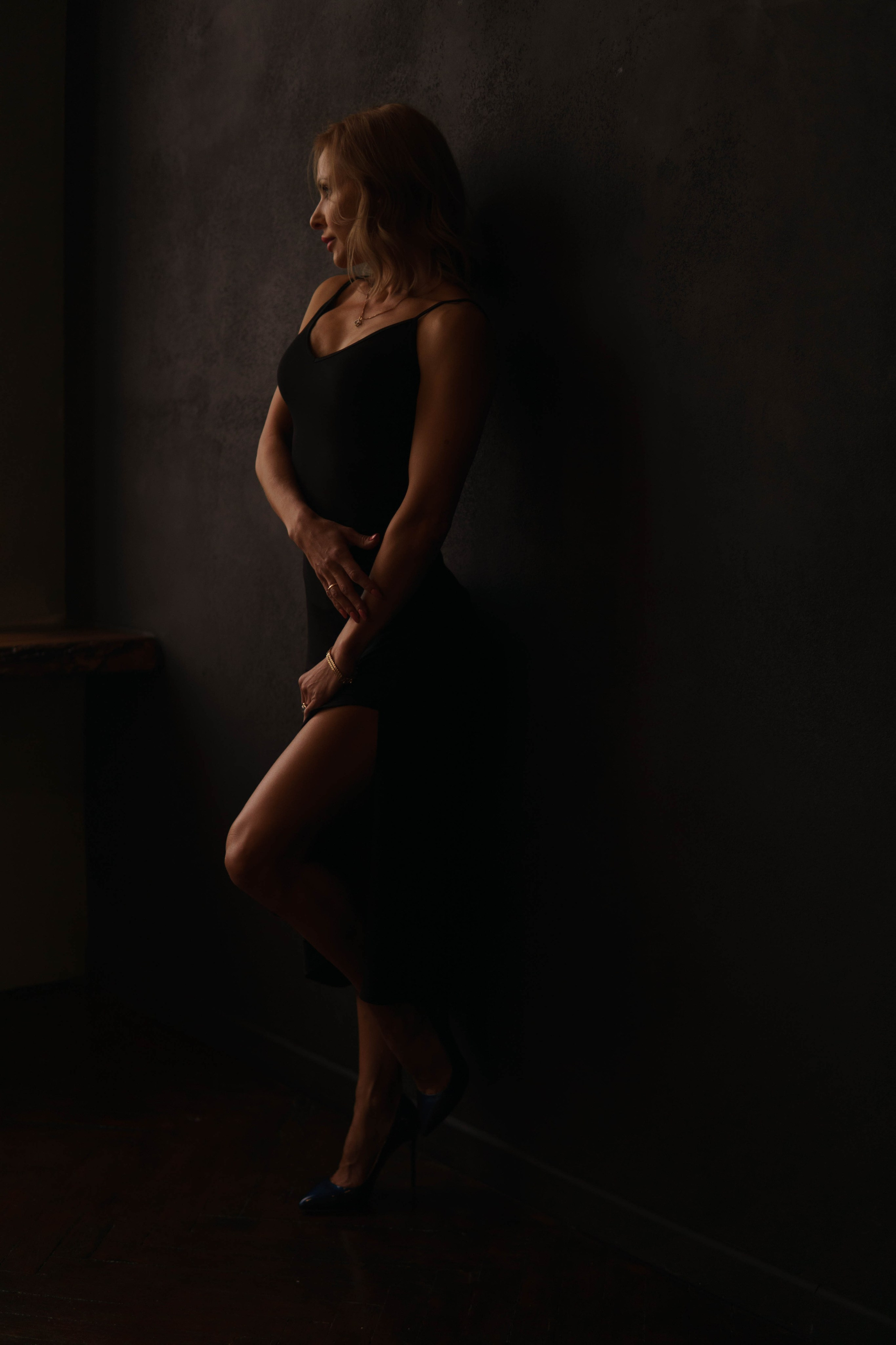 Женский портрет в низком ключе. Фотограф Kostyanika_olga в Екатеринбурге