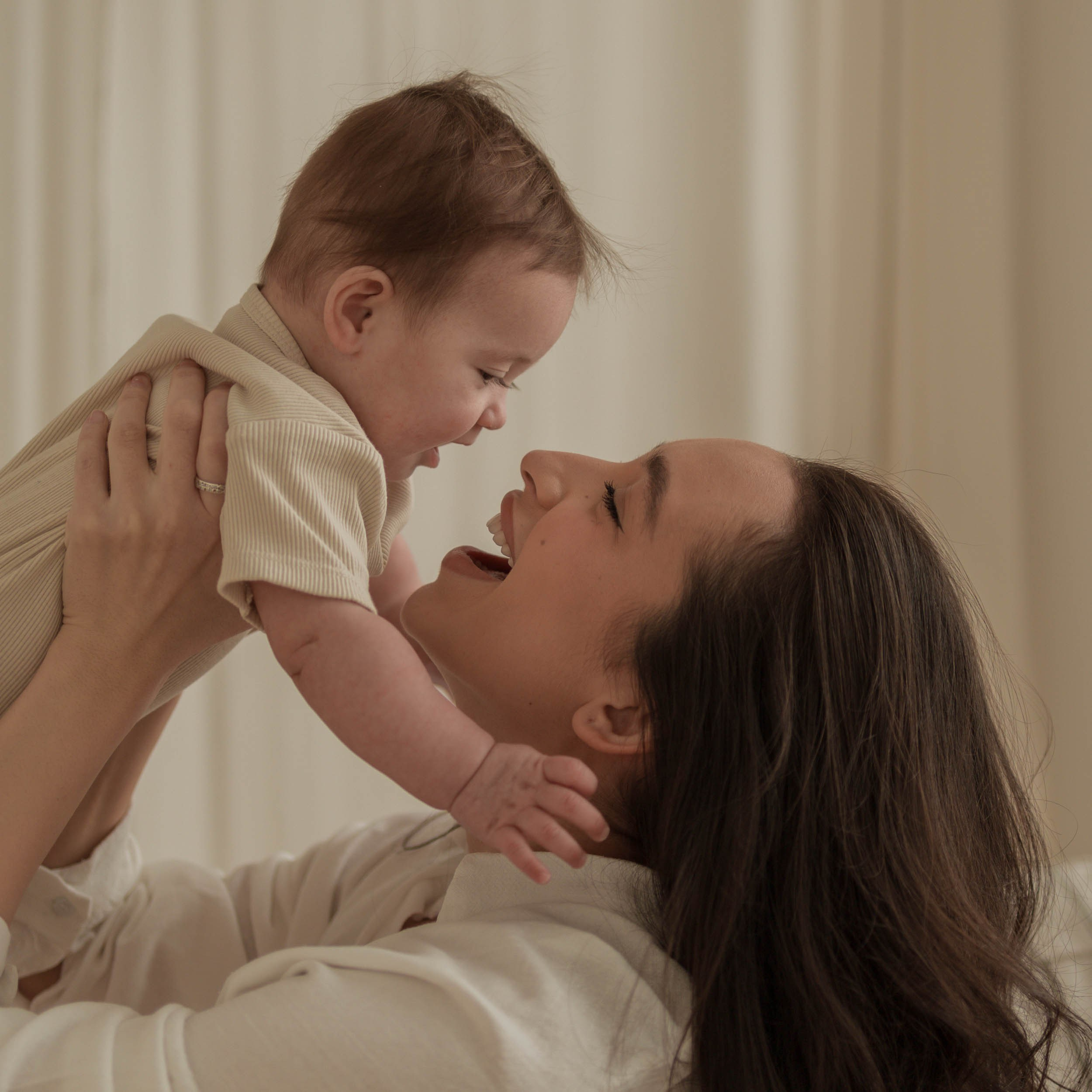 Семейная в студии: Рада и Мира. Эльвира Галимьянова — семейный фотограф Екатеринбурга