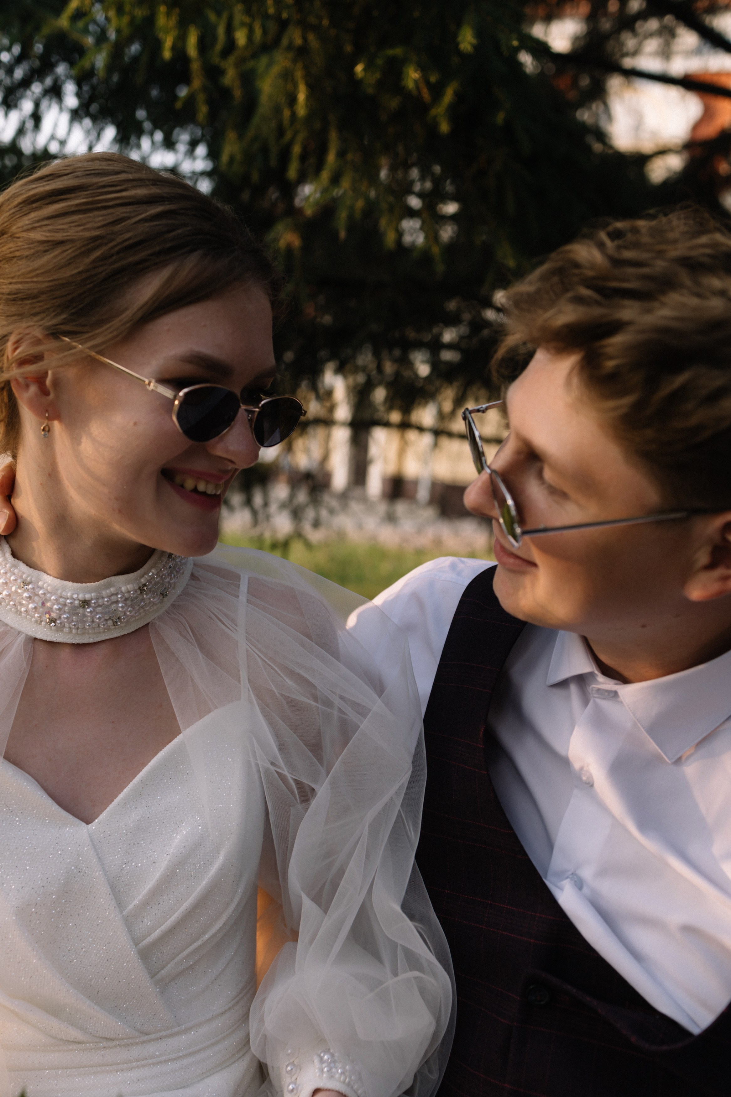 Владислав и Юлия Вечерняя прогулка по городу. Свадебный Фотограф в Иркутске Екатерина Елисеева