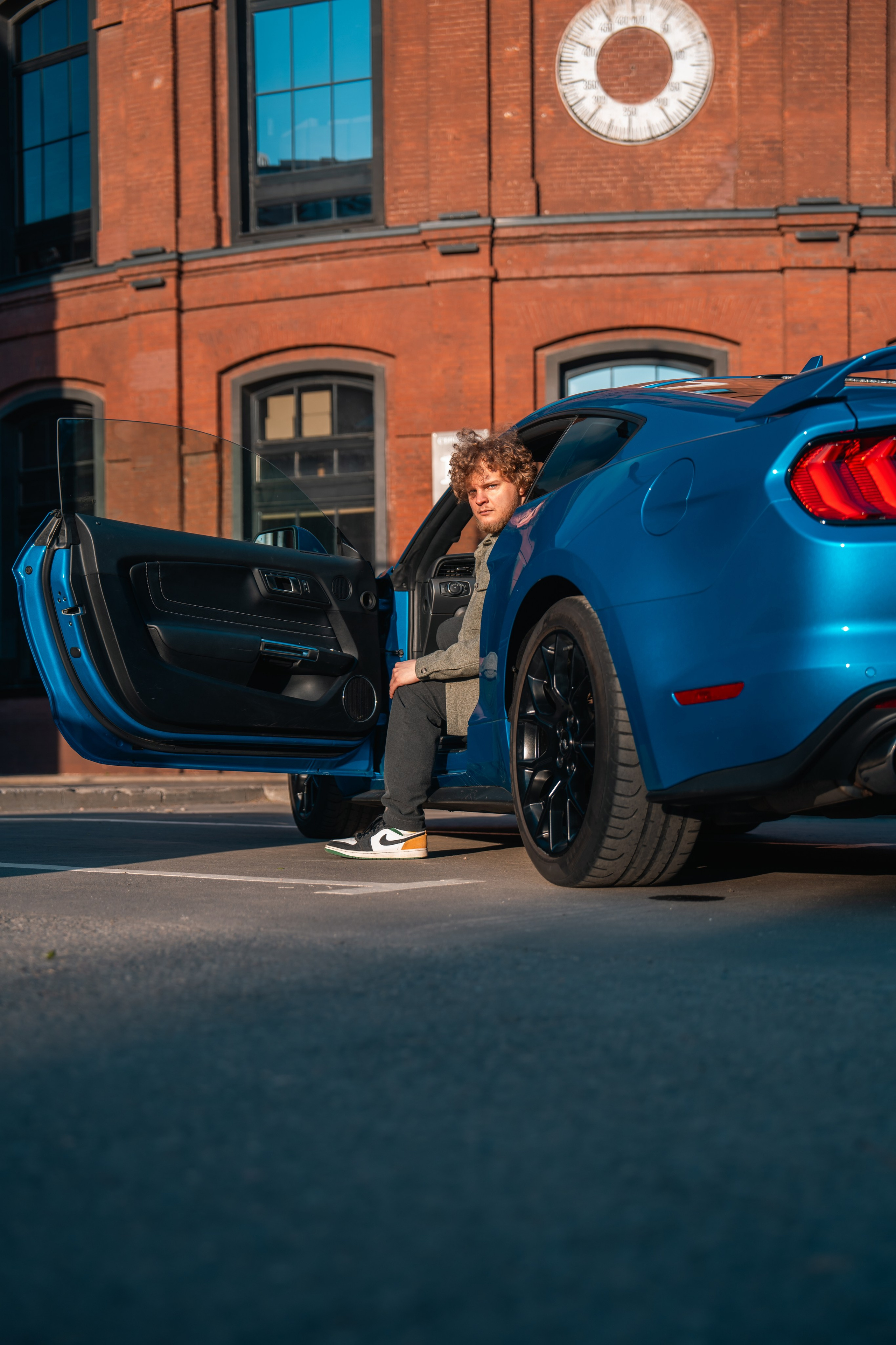 Фотосессия с машиной. ТриМедиа Продакшн