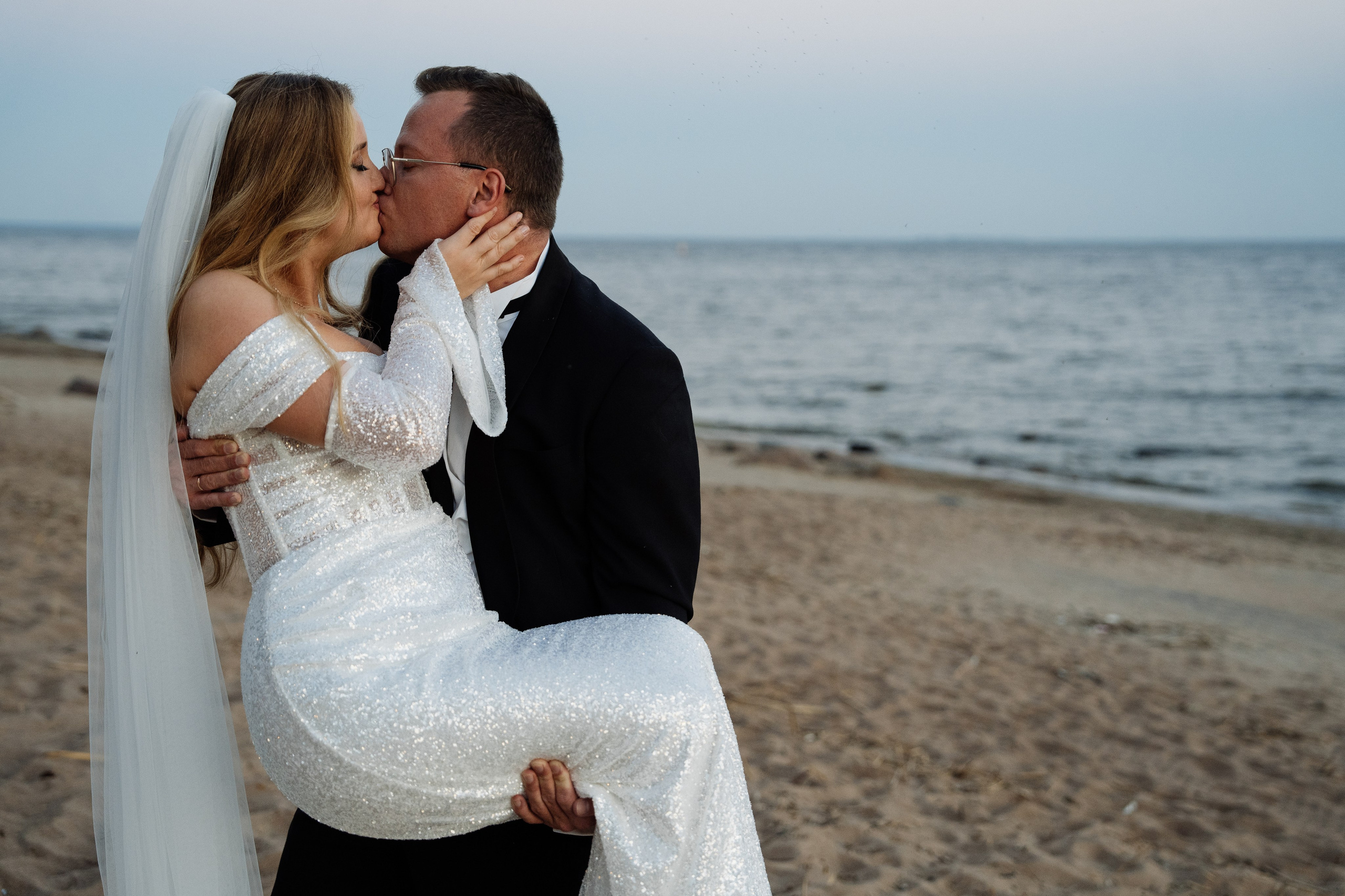 Свадьба в русской рыбалке. Свадебный фотограф организатор в Санкт-Петербурге Ассоль Опарина