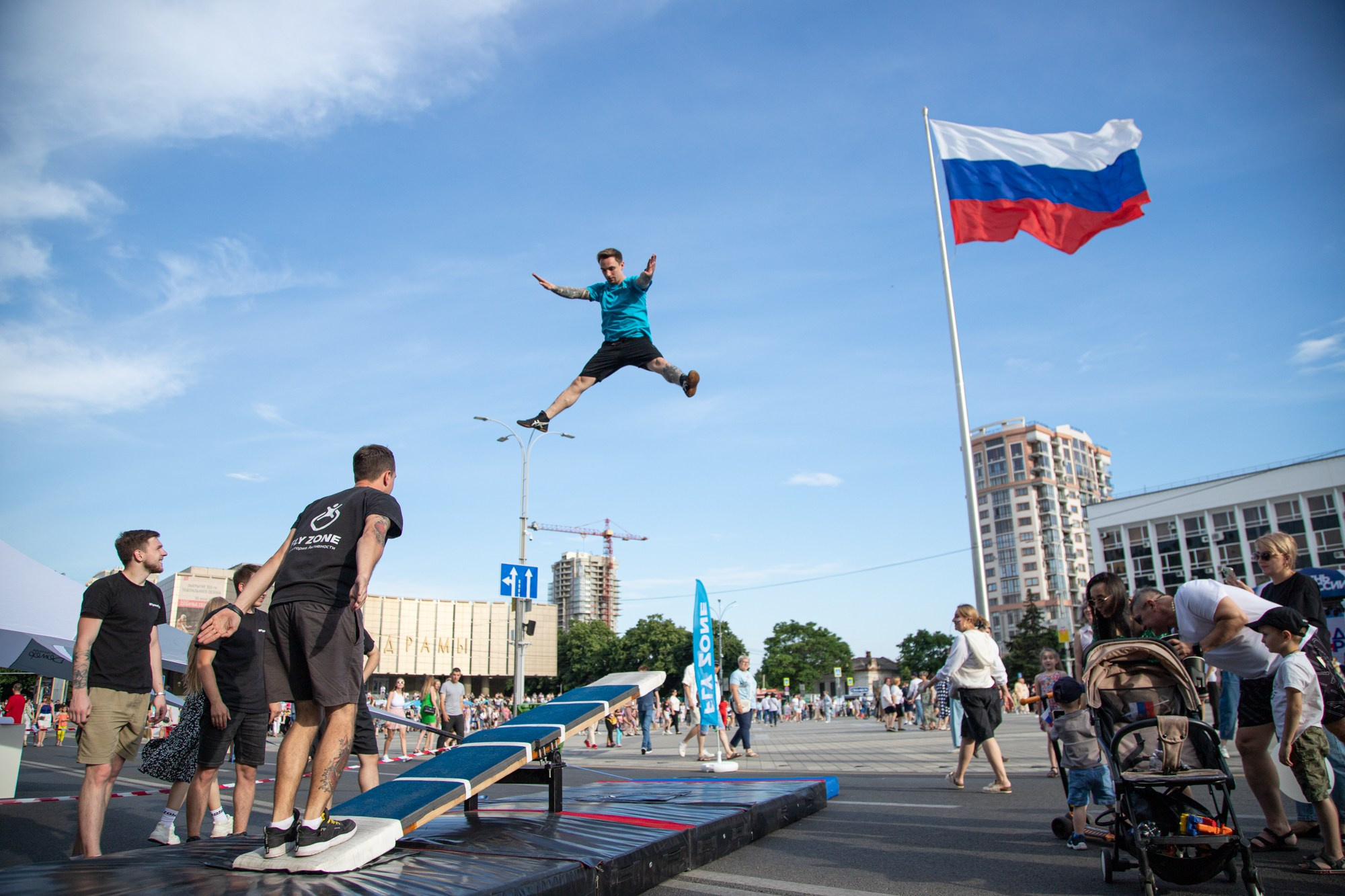 День России в Краснодаре 2022. Репортажный, промышленный и маркетплейс-фотограф Дмитрий Чернат