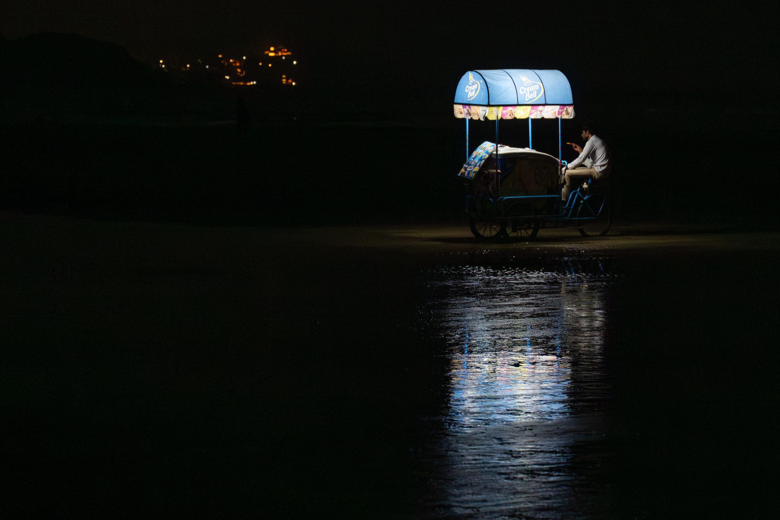 Light. Dimitri Bakhtadze photographer