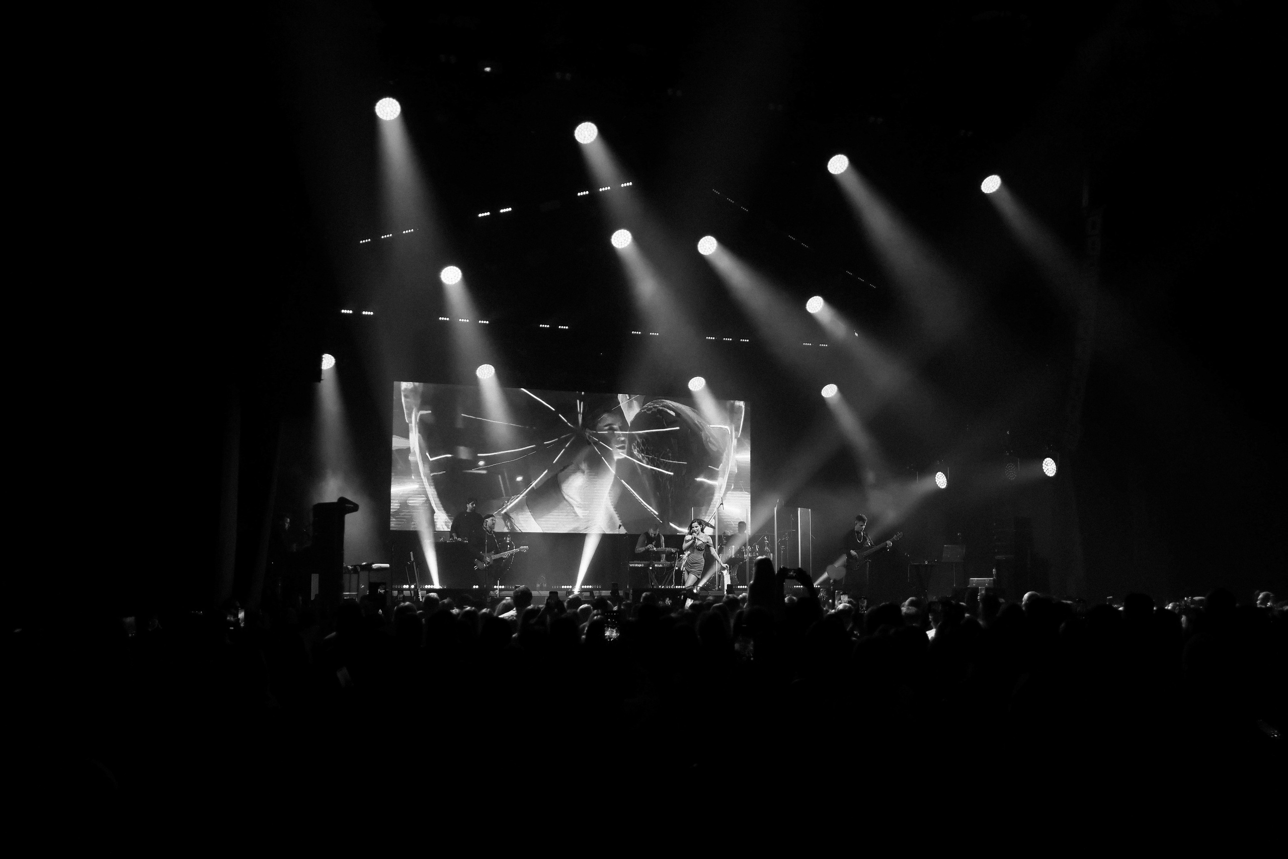 SEVILLE (солистка группы ARTIK & ASTI). Профессиональный фотограф в Новосибирске Белоновский Павел