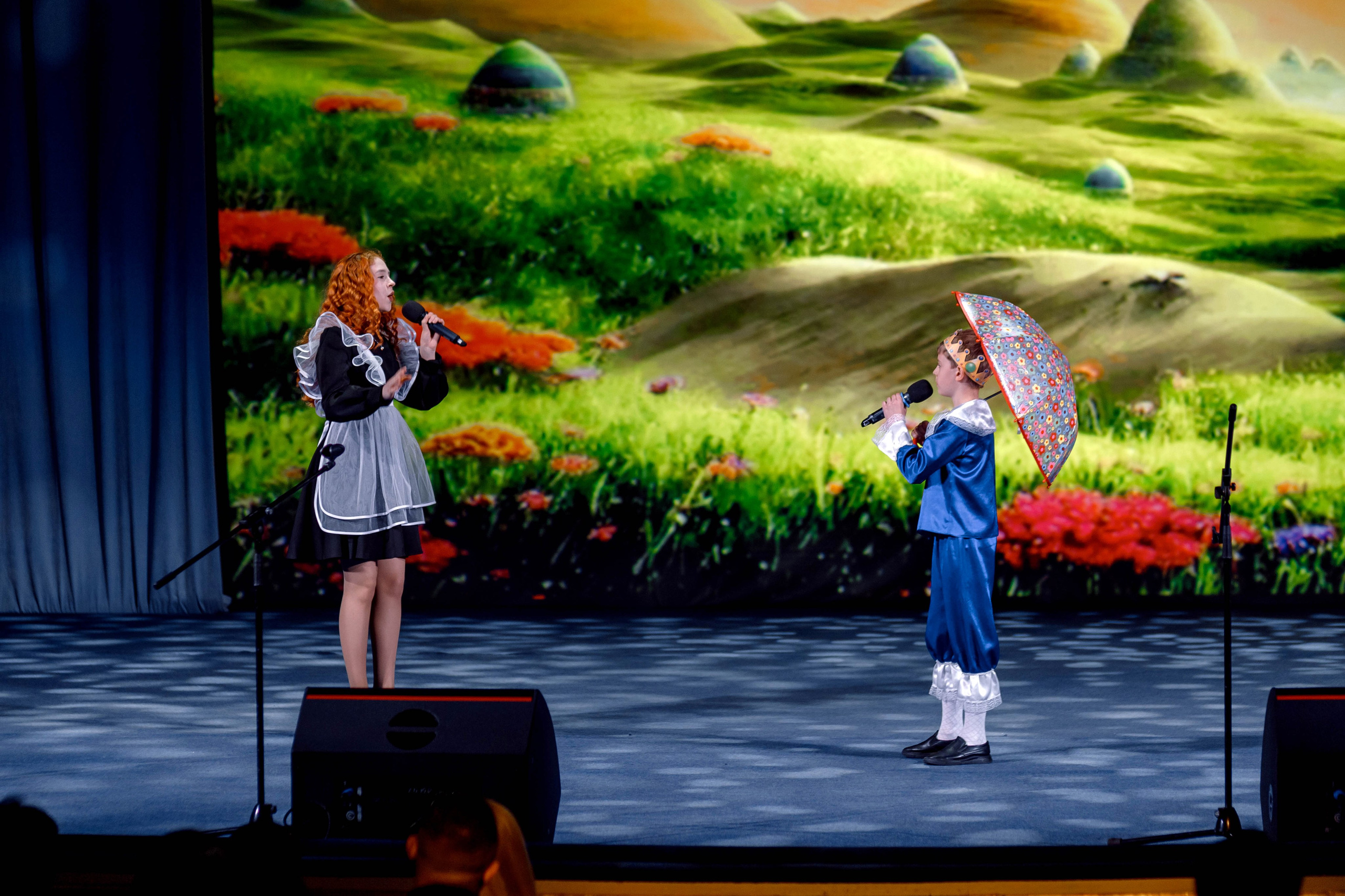 Гимназия 25 — последний звонок (Драм Театр). Свадебный фотограф Иркутск, репортажный фотограф Иркутск