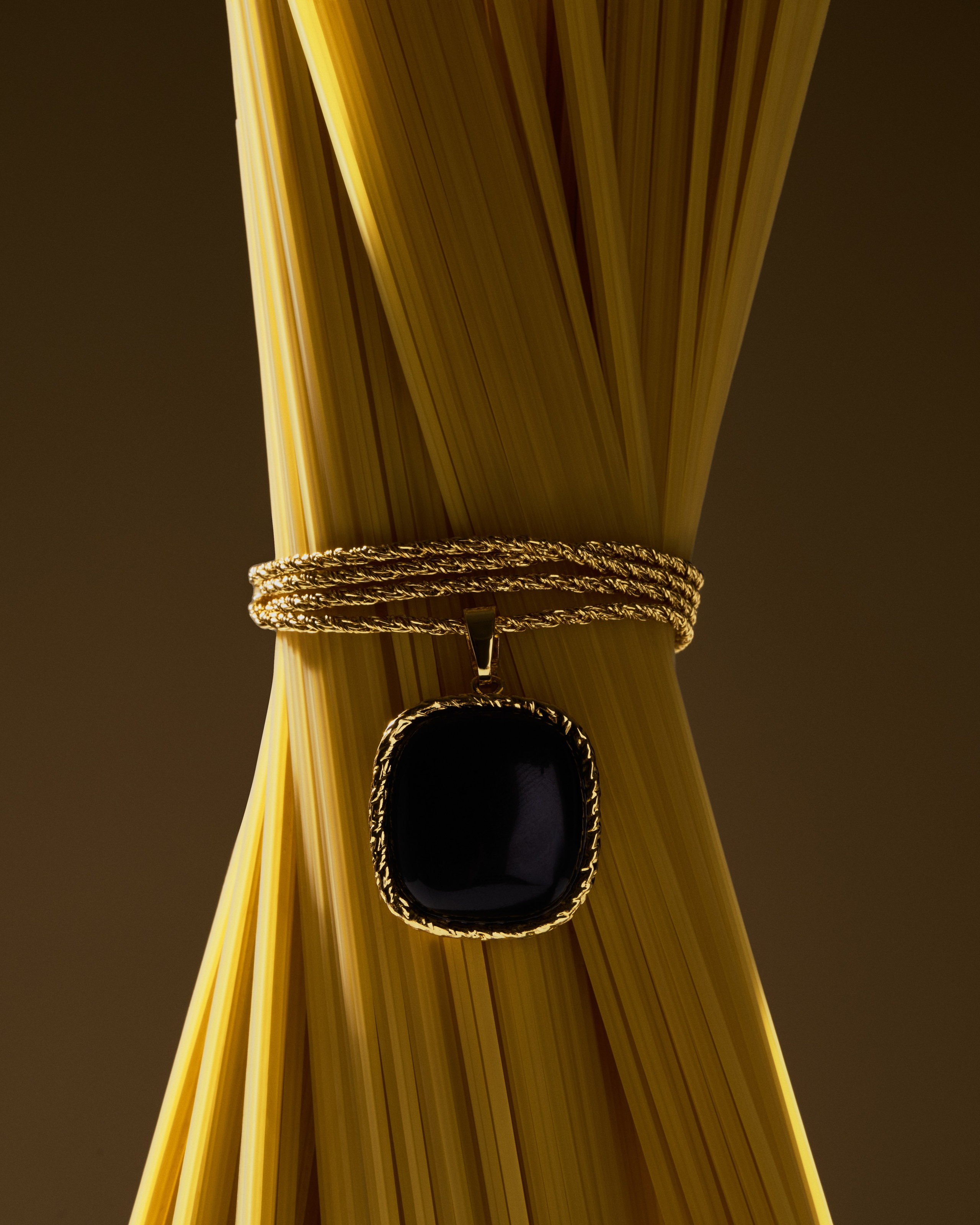 Jewelry. Retouching service