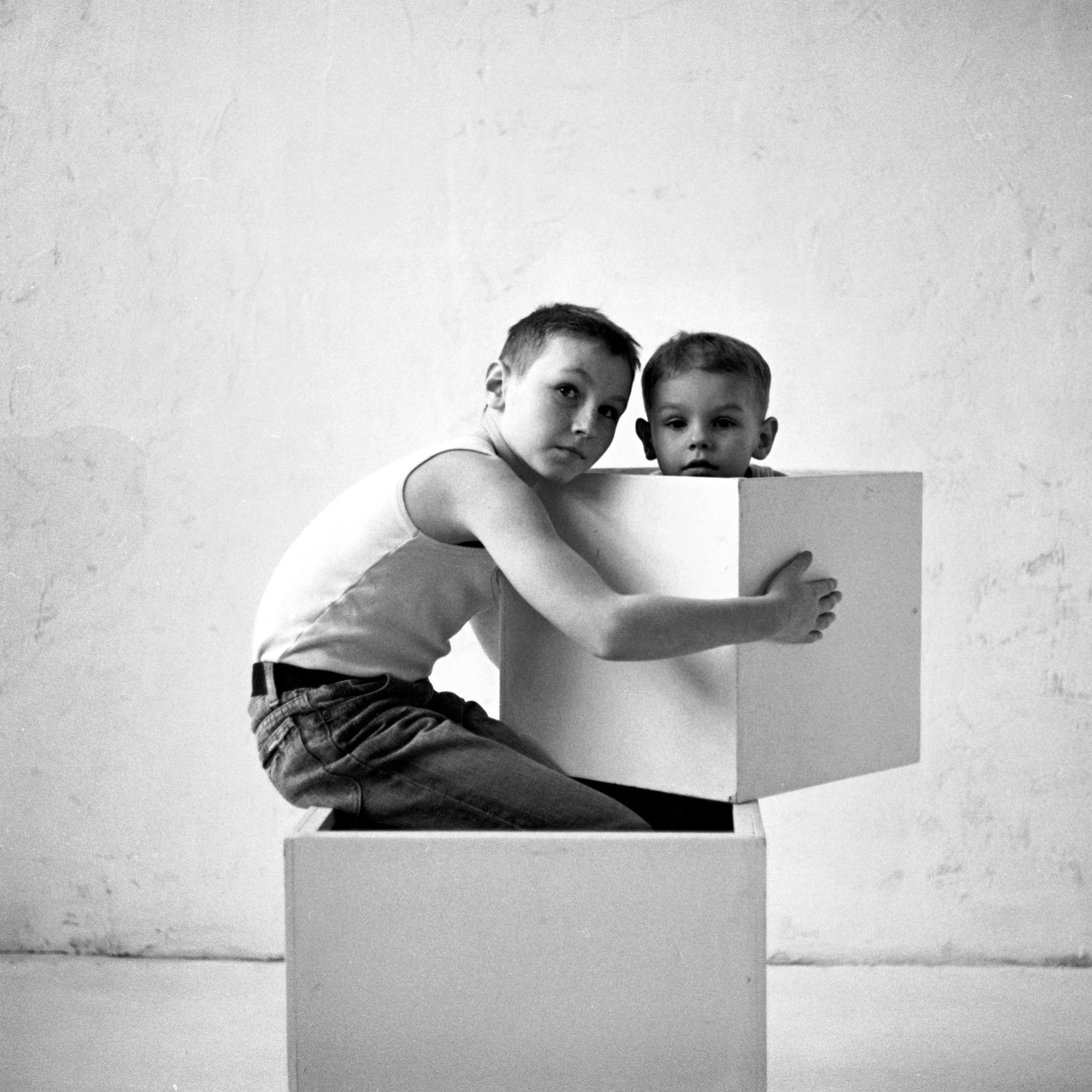 Дети ч/б. ФОТОГРАФ ЛИЛИЯ БИЧУРИНА