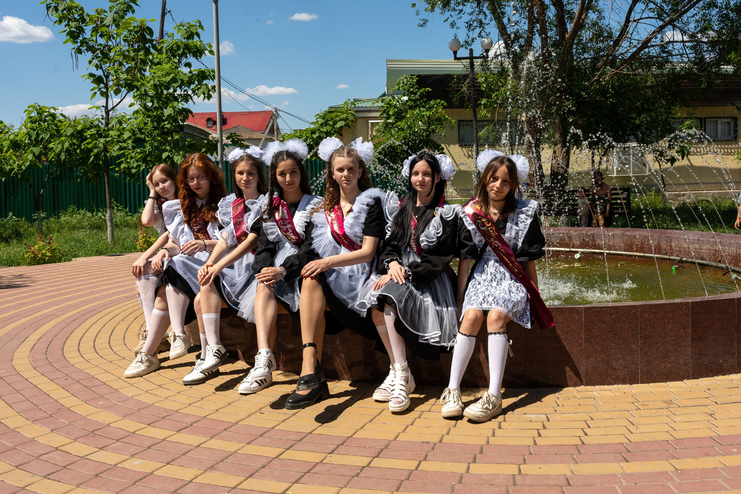 Прощай, школа, здравствуй, мир! Последний звонок и выпускной 9 А» класса. Фотограф |Ленинск, Волжский, Волгоград| Наталья Савилова