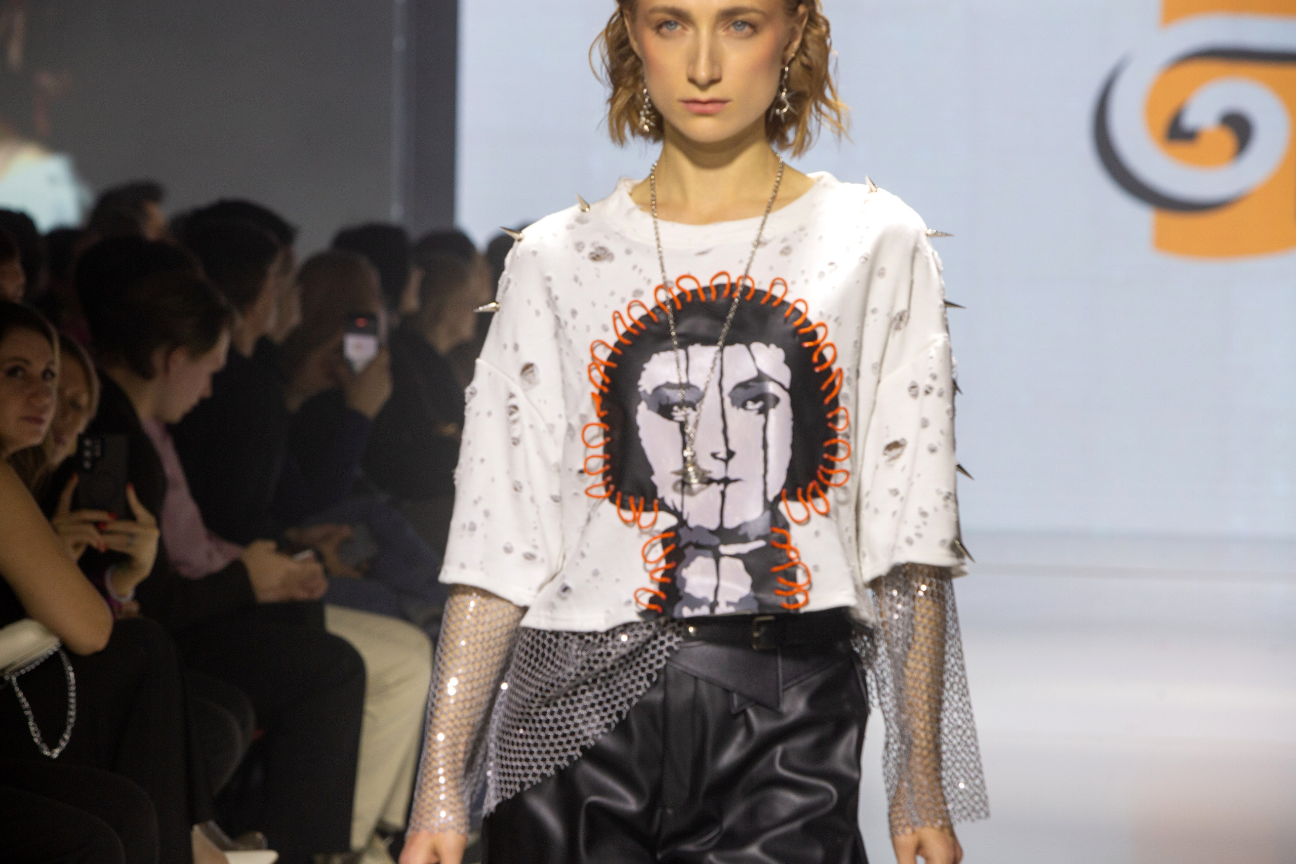 Неделя моды Екб. Фотограф для маркетплейсов Михаил Бове