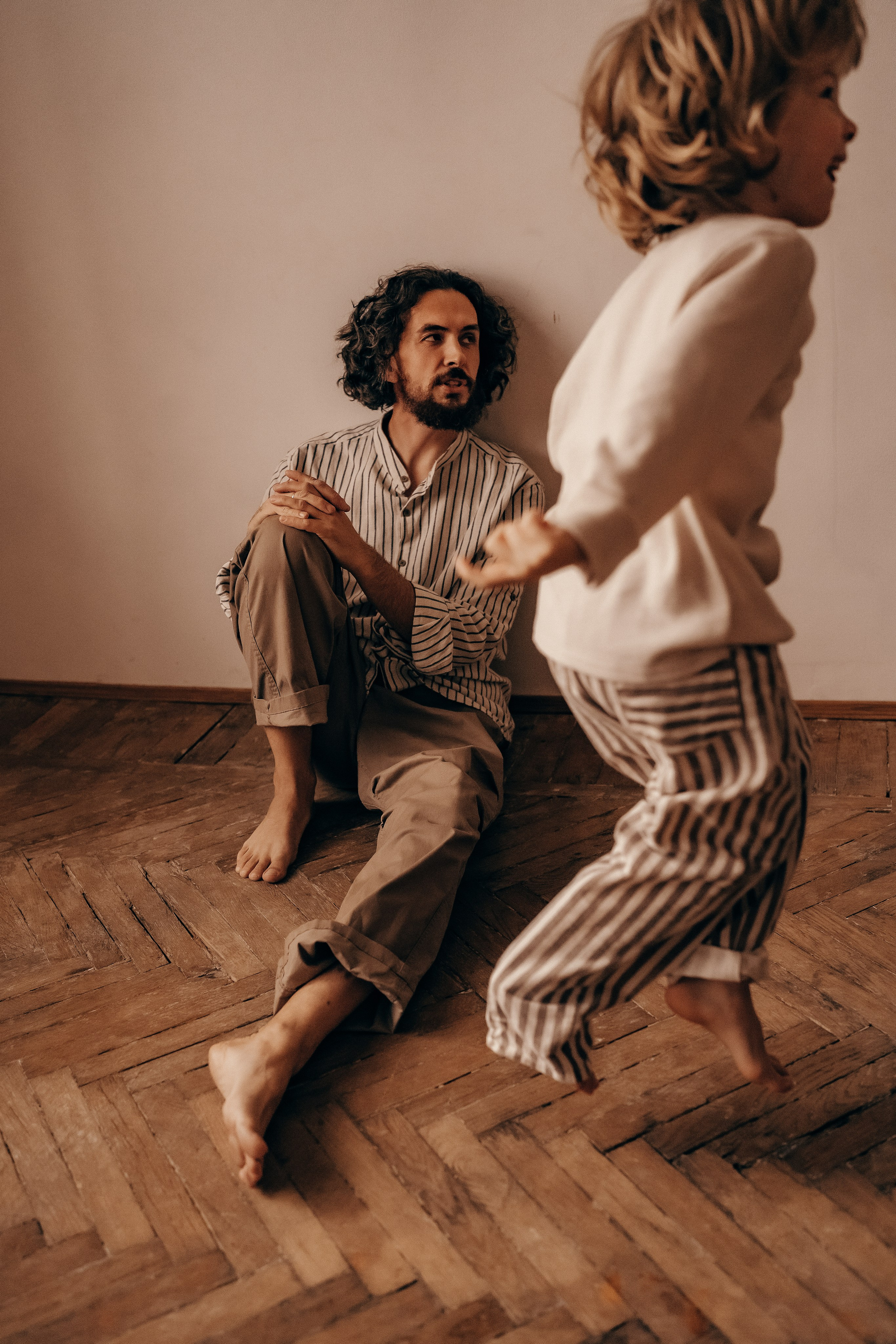 Объятья и немного баловства. Главная