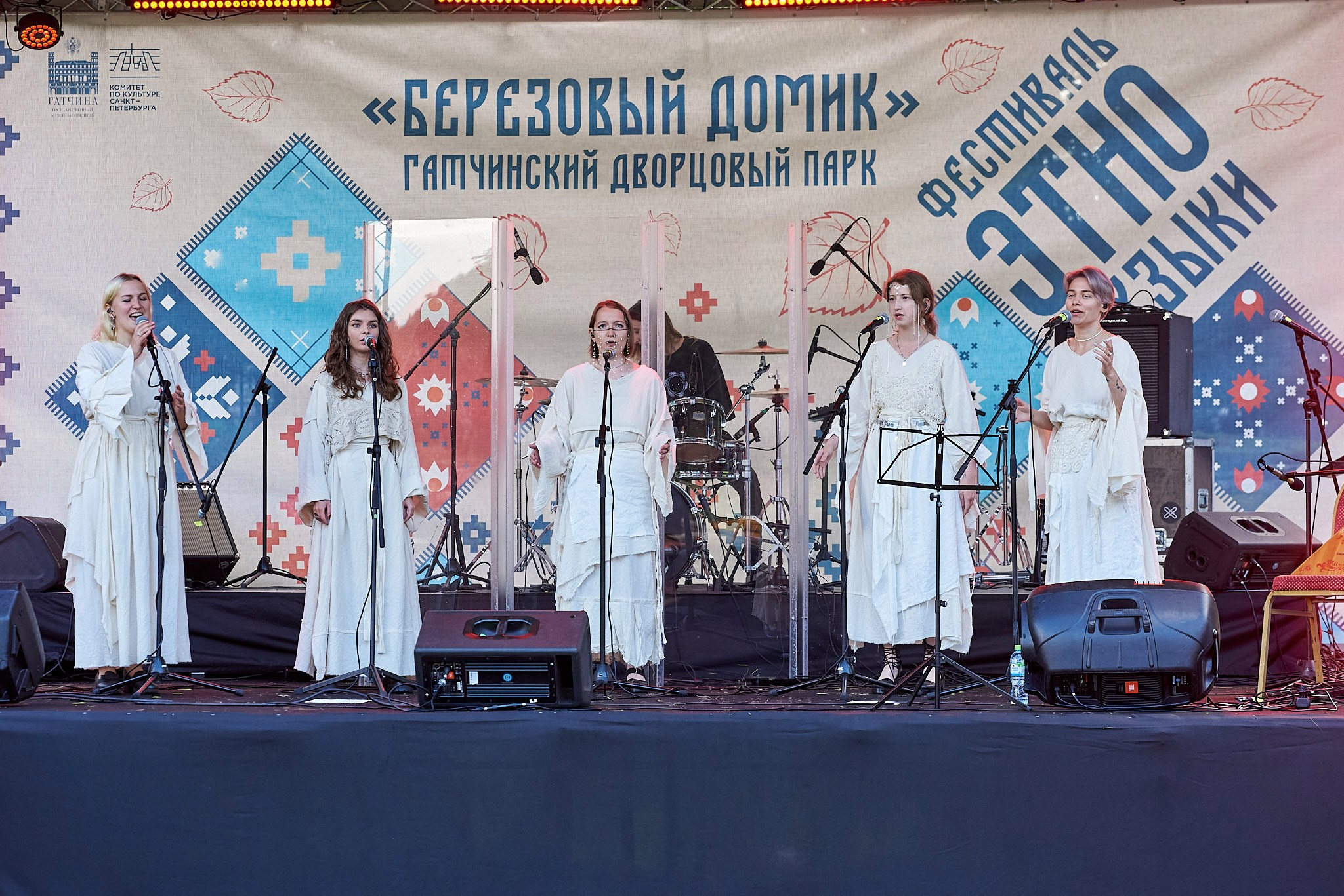 Березовый домик, фестиваль этно музыки. Иван Ступа, репортажный фотограф в Санкт-Петербурге и Ленинградской области