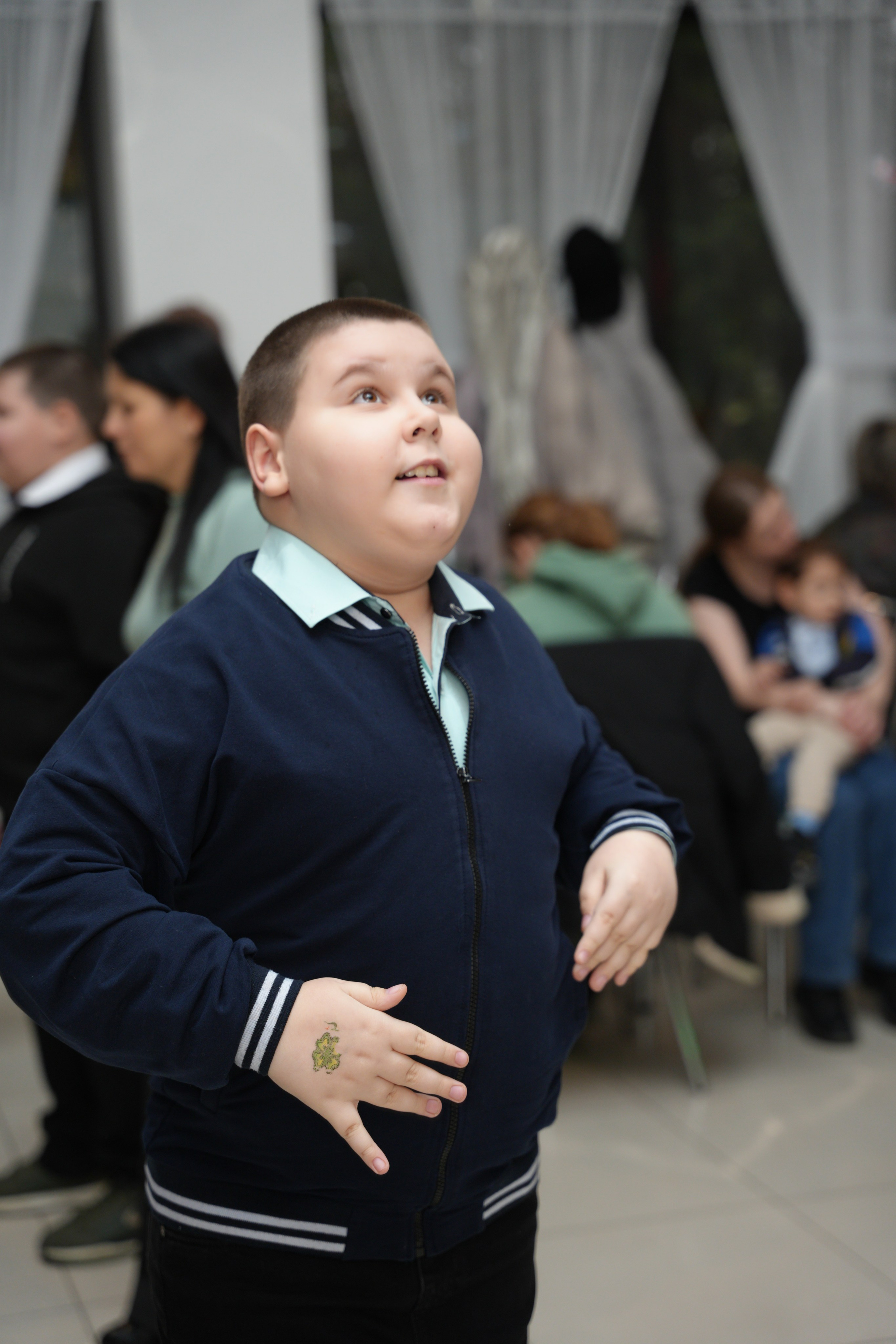 Социально —благотворительная акция «Ты в этом мире не один», посвященная Международному дню инвалидов. ВЫПУСКНЫЕ АЛЬБОМЫ, Школьный фотограф, семейный и свадебный в Саратове и области Ольга Плаксина