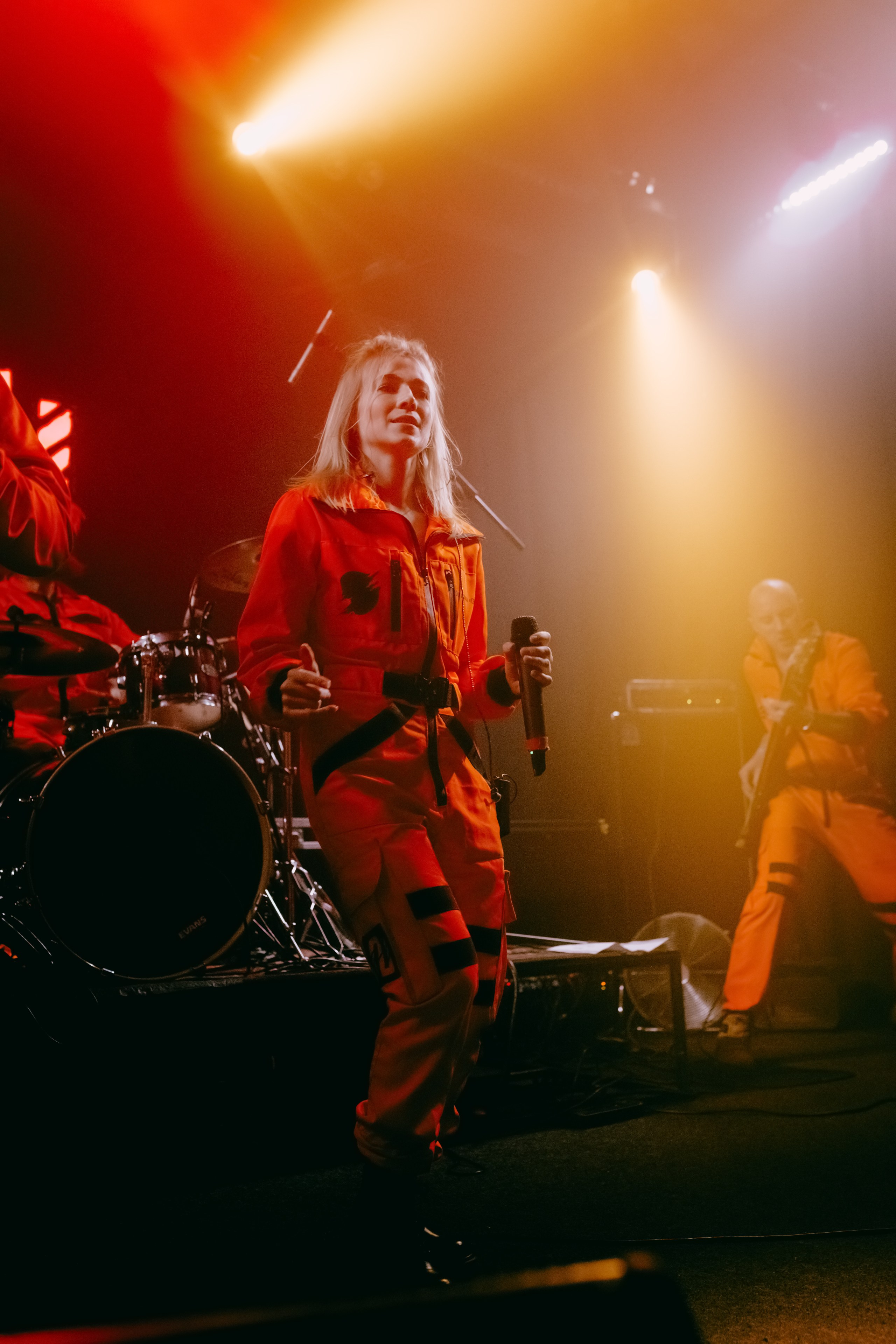 ПОСЛЕДНИЙ ПИОНЕР. Фотограф Елена Богачева (lenalena_na_na_na)