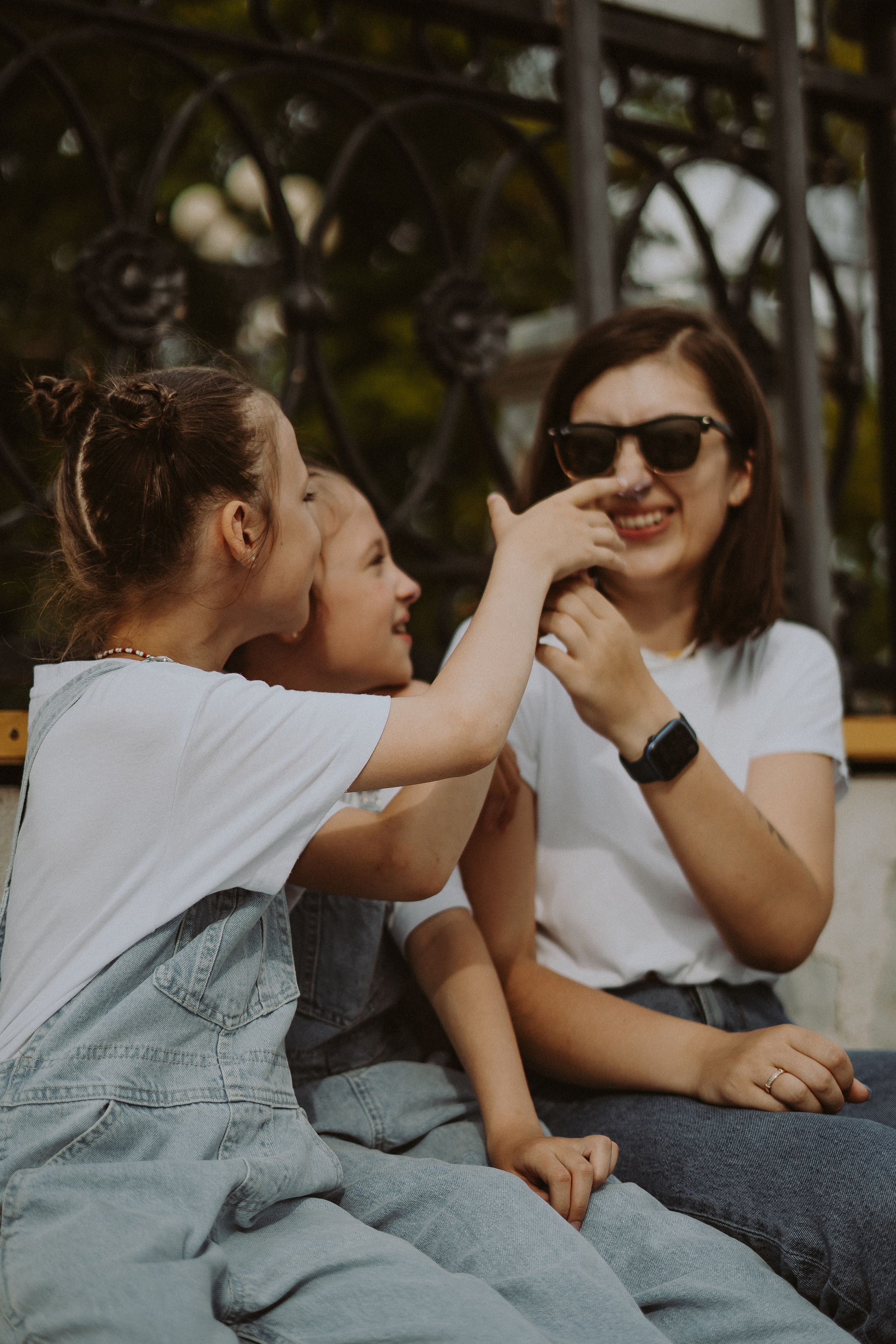 Летняя фотосессия близняшек. Фотограф сахалин