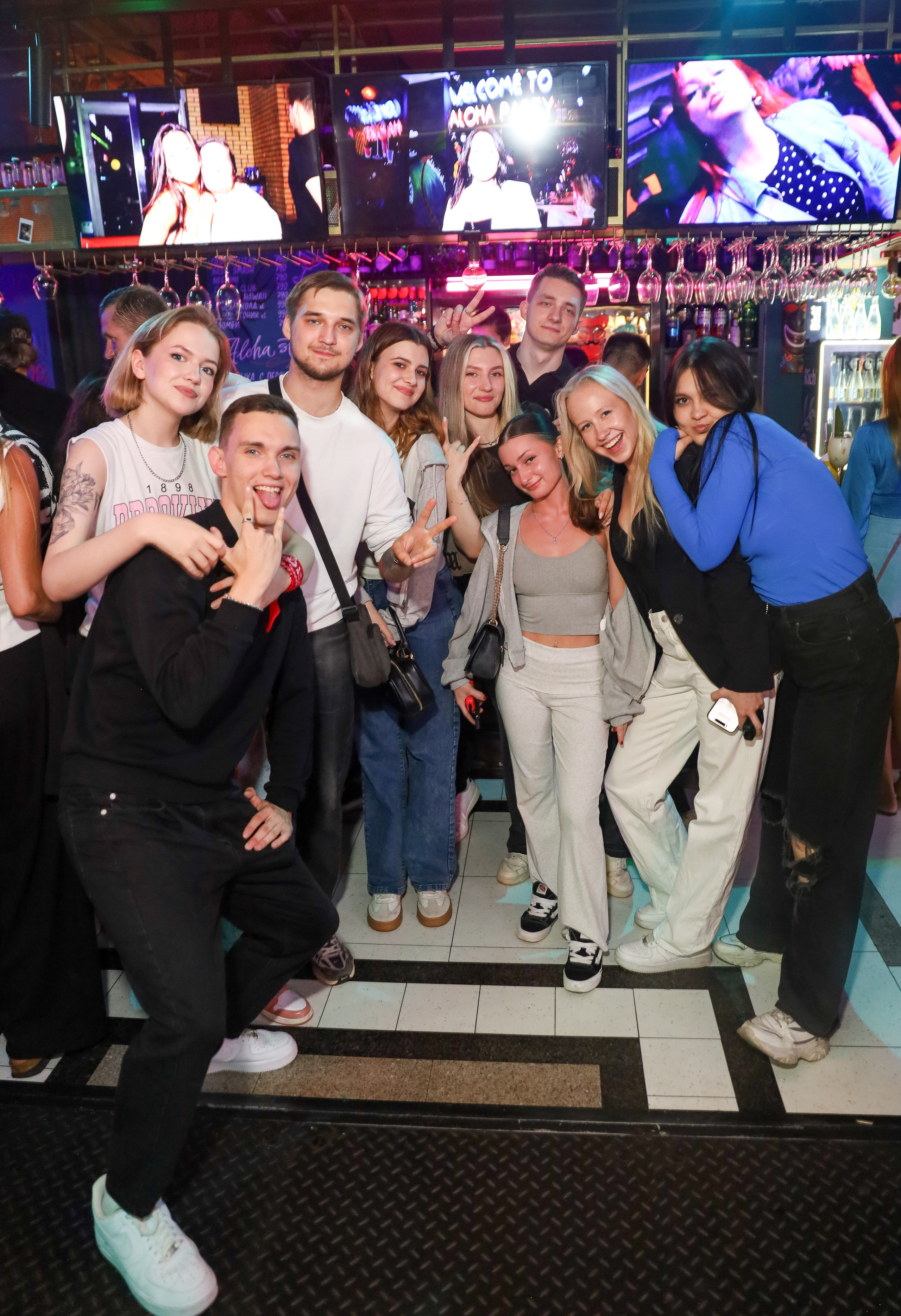 Вечеринки ALOHA BAR. Фотограф мероприятий Ирина Каширина