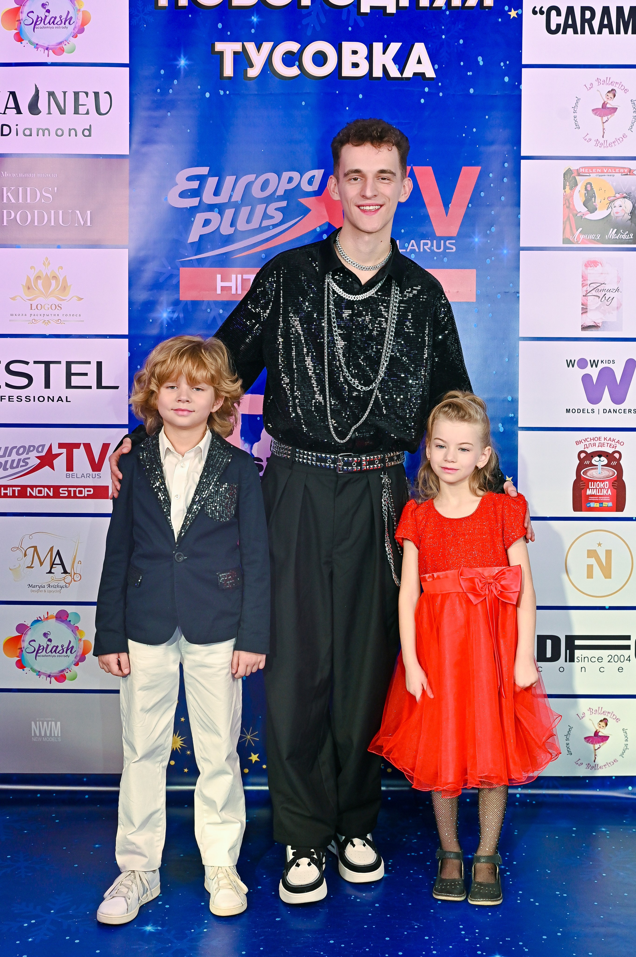 Большая новогодняя тусовка. Фотоуслуги, услуги фотографа, фотографирование важных событий