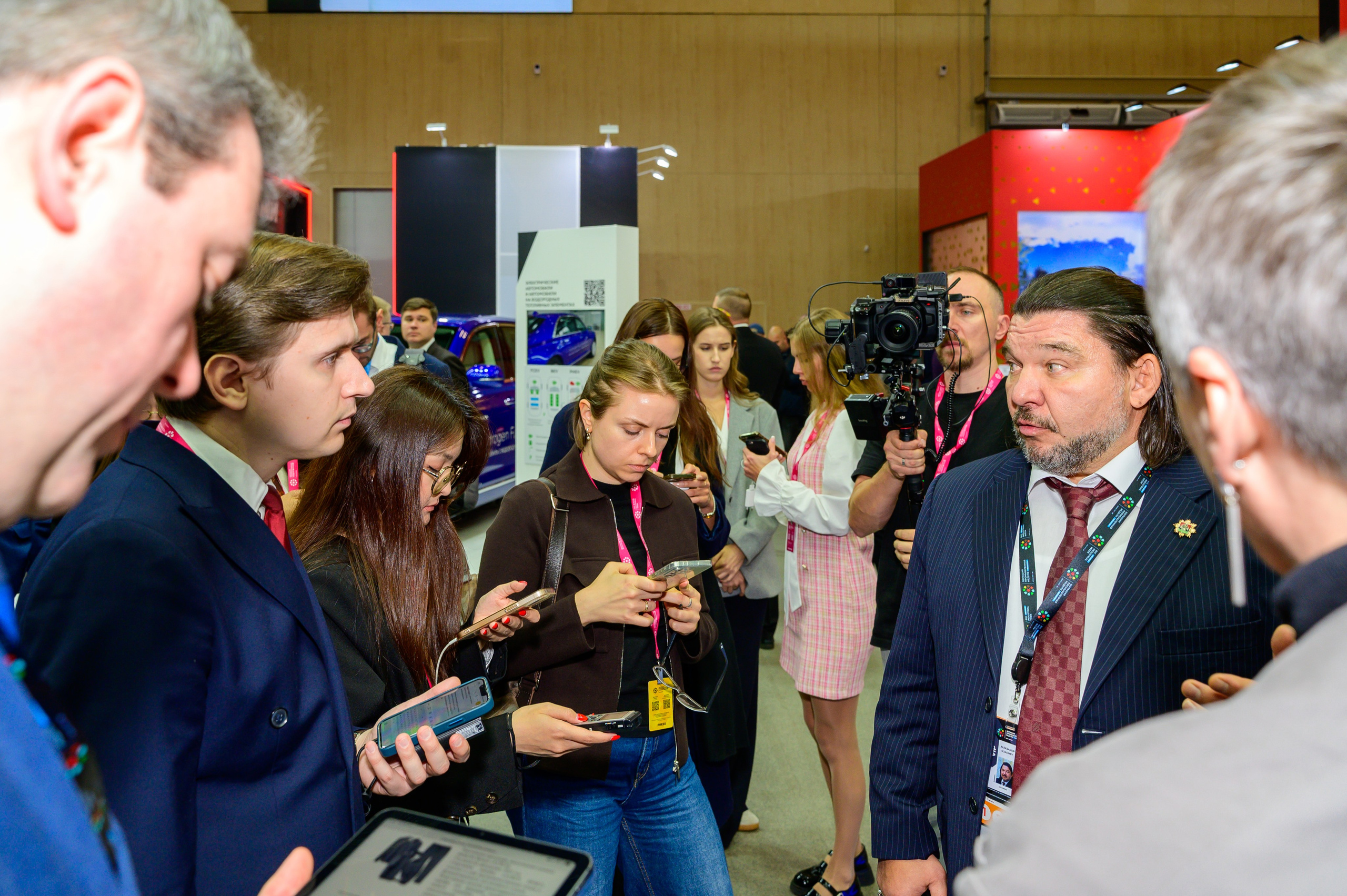 BigindustrialweekBelarus. Фотоуслуги, услуги фотографа, фотографирование важных событий