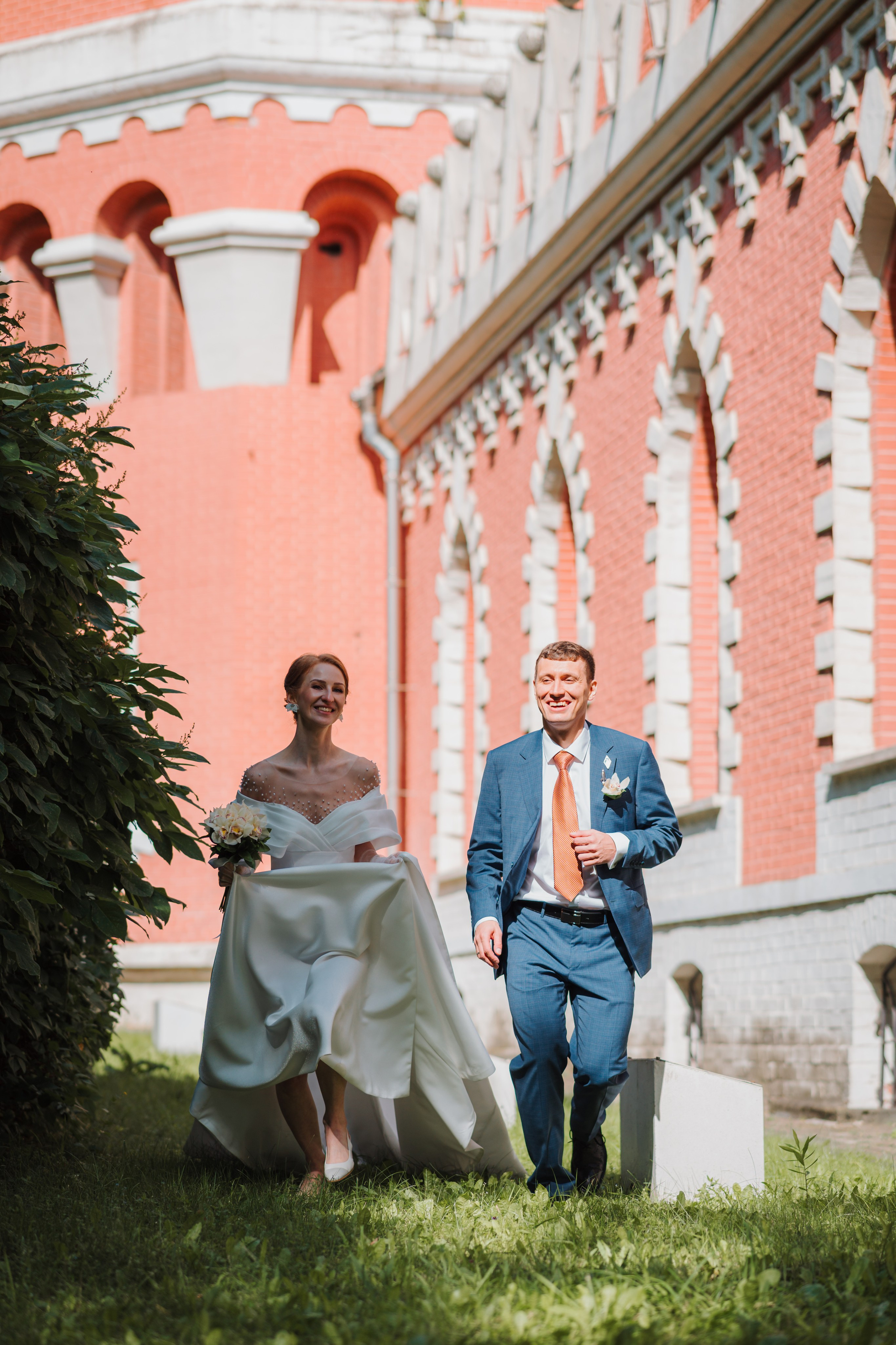 Michail & Maya. Я занимаюсь событийной, свадебной, товарной, студийной… фотографией