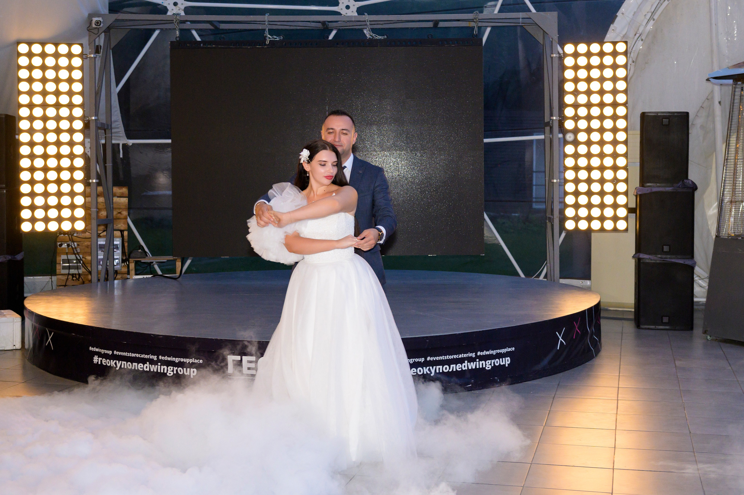 Алина и Адем. Свадебный банкет. Семейный и свадебный фотограф во Владивостоке