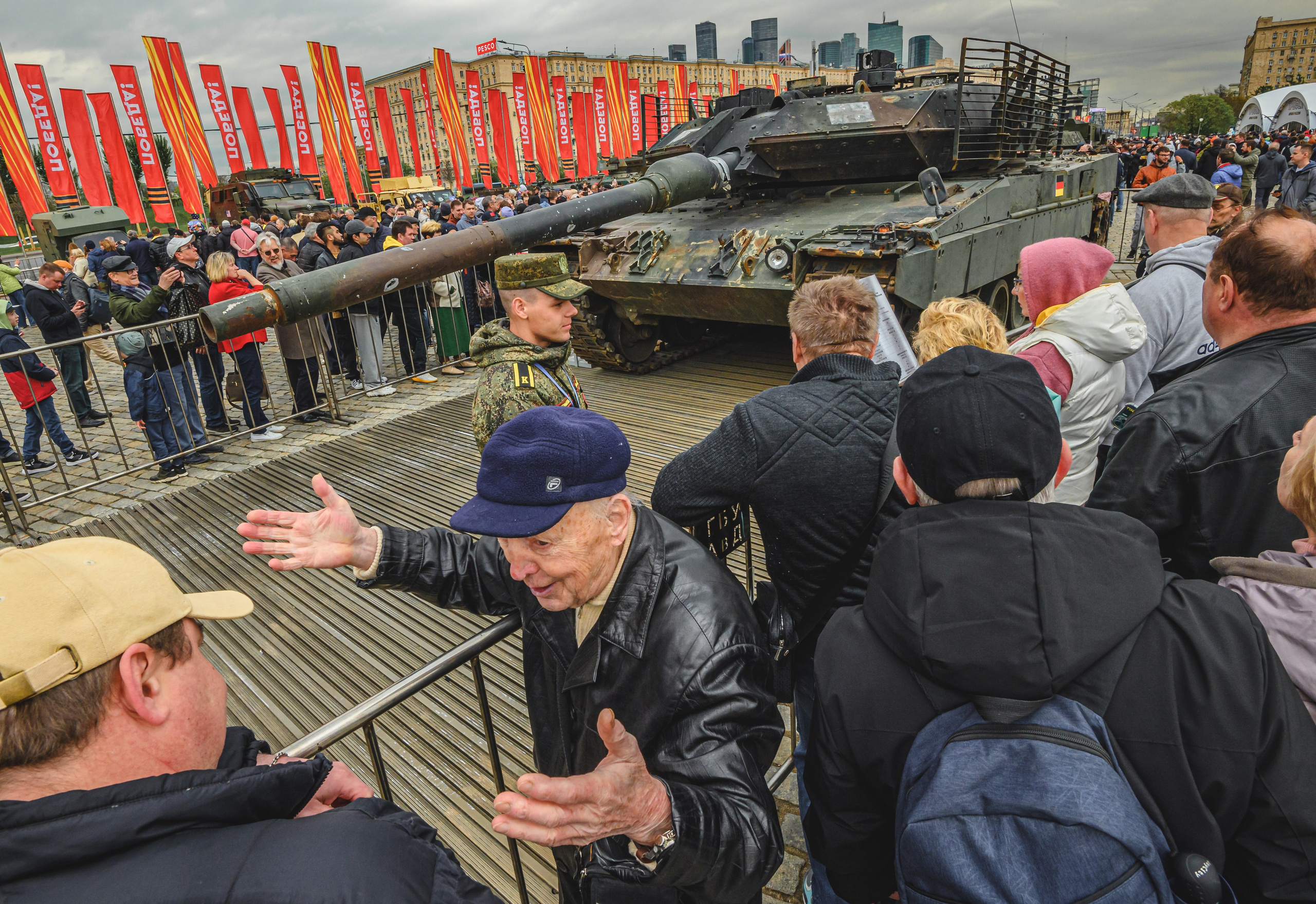 Поклонная гора. Выставка техники 2024 (Москва). Репортаж | фотосъемка в Москве и РФ | Фотограф Александр Емелькин