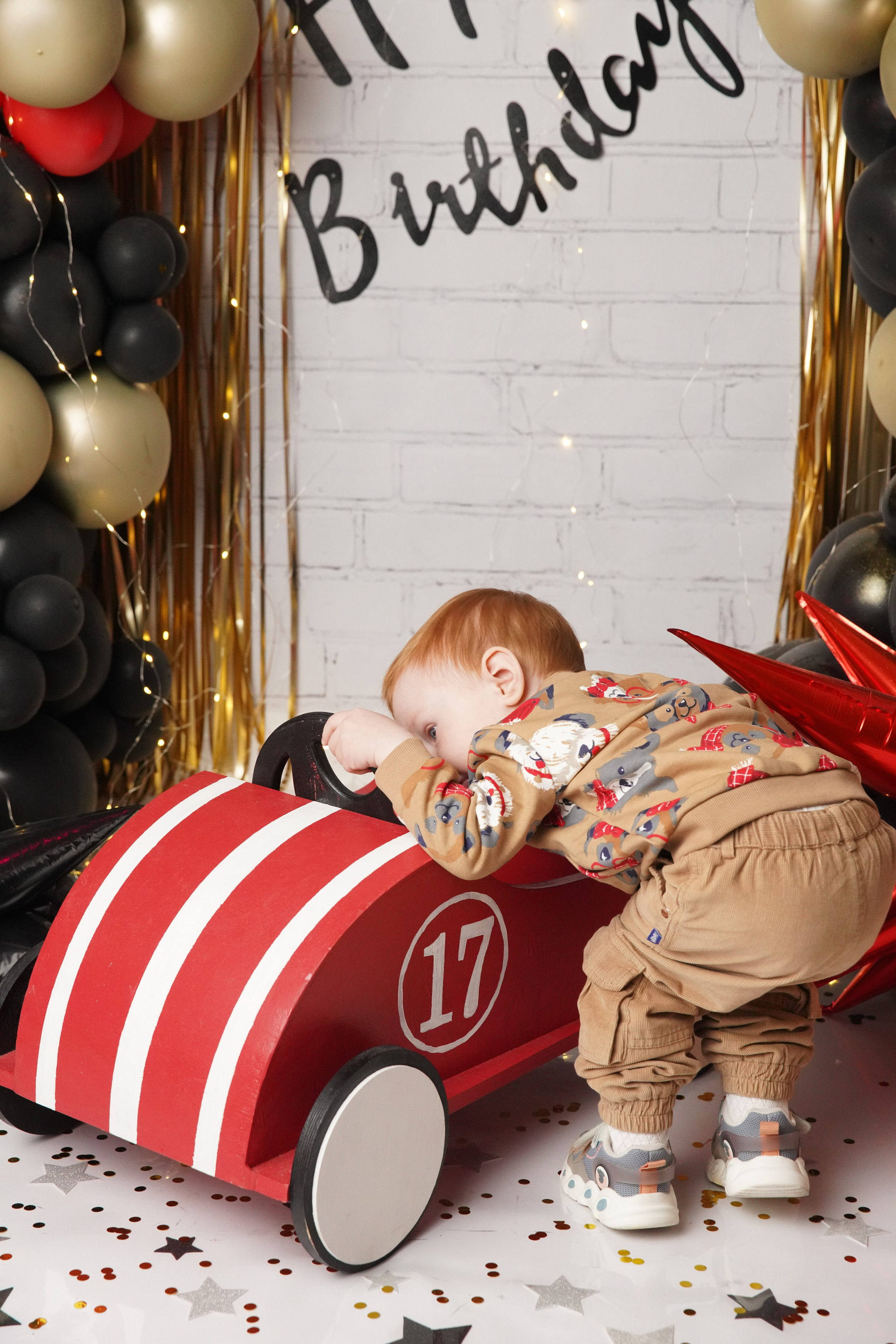 Машинка. Фотограф новорожденных. Семейный и детский фотограф в городе Сургуте