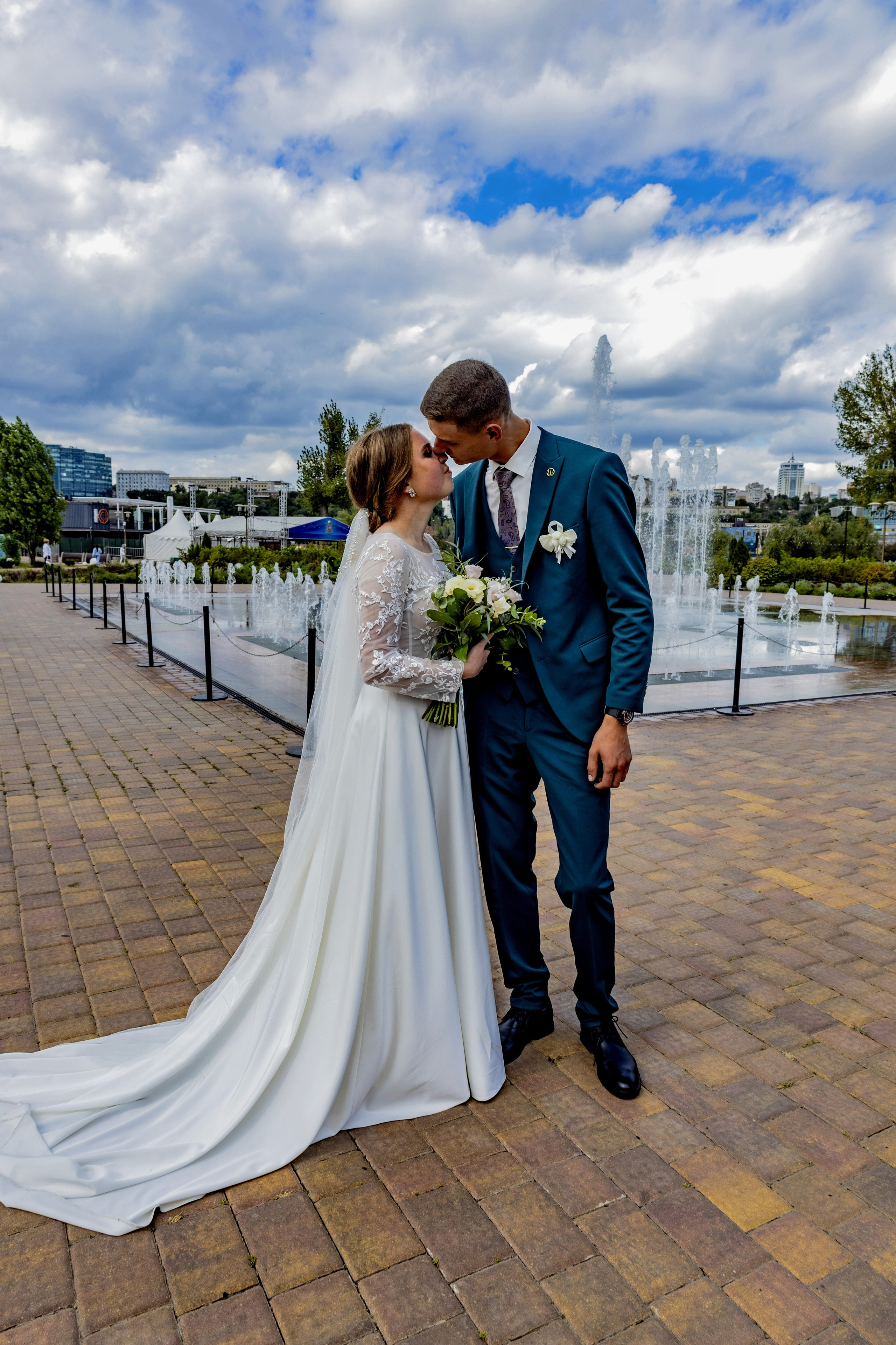 Максим и Екатерина. Свадебная прогулка по Ростову-на-Дону. Свадебный фотограф ростовская область