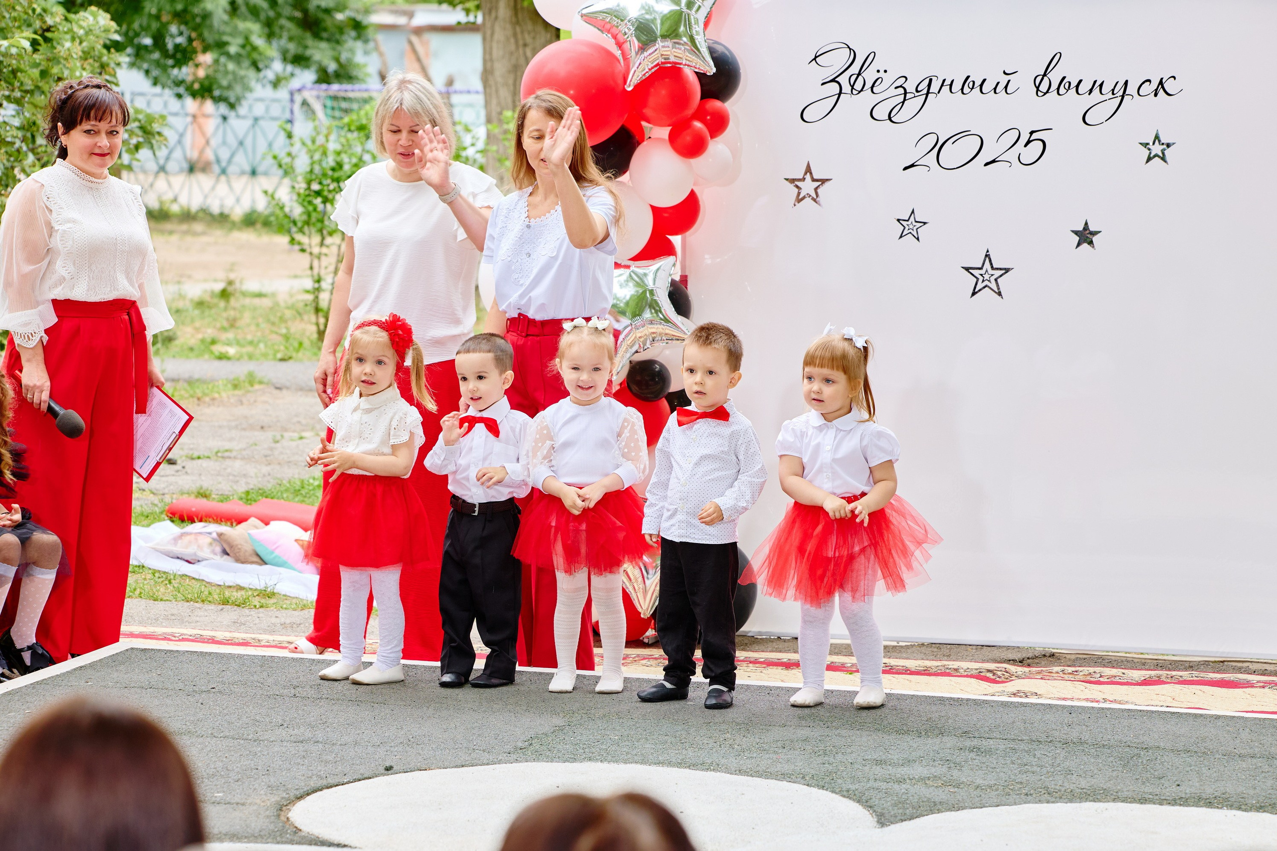 Выпускной 45 сад. Фотограф Выпускные альбомы Таганрог Сергей Коробченко