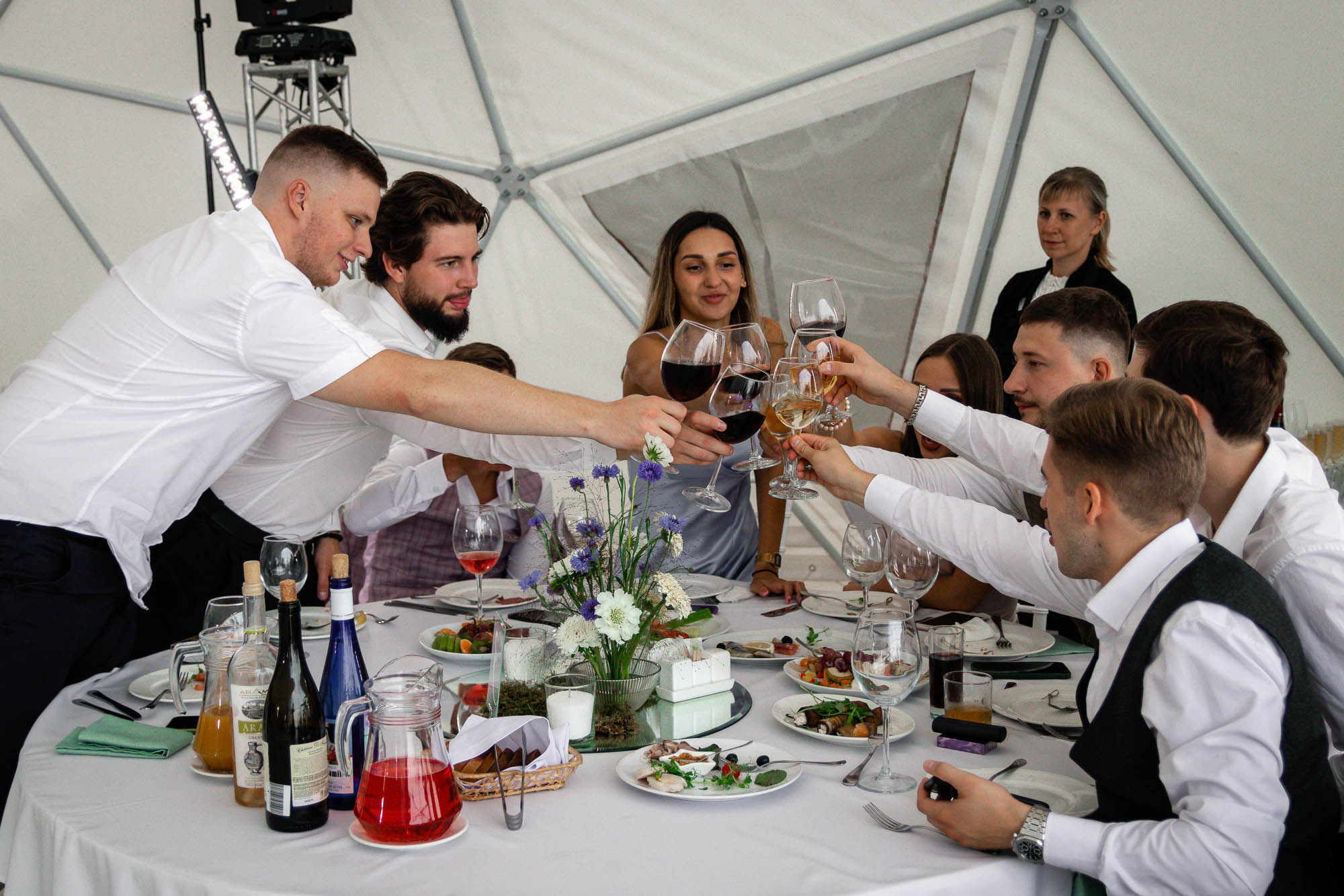 Свадебная фотосъемка: утро невесты, ЗАГС и портфолио | Профессиональный фотограф. Валентина Похомова — профессиональный фотограф в Екатеринбурге