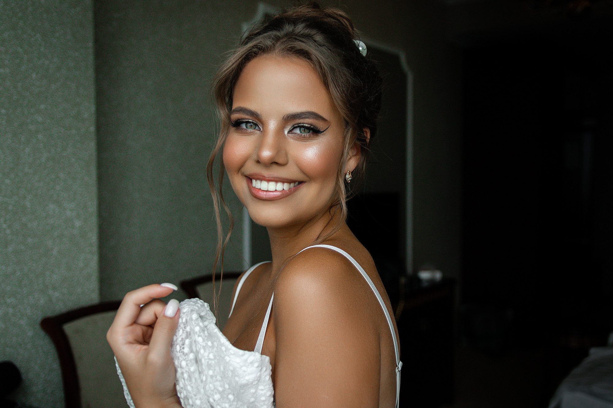 Свадебная фотосъемка: утро невесты, ЗАГС и портфолио | Профессиональный фотограф. Валентина Похомова — профессиональный фотограф в Екатеринбурге