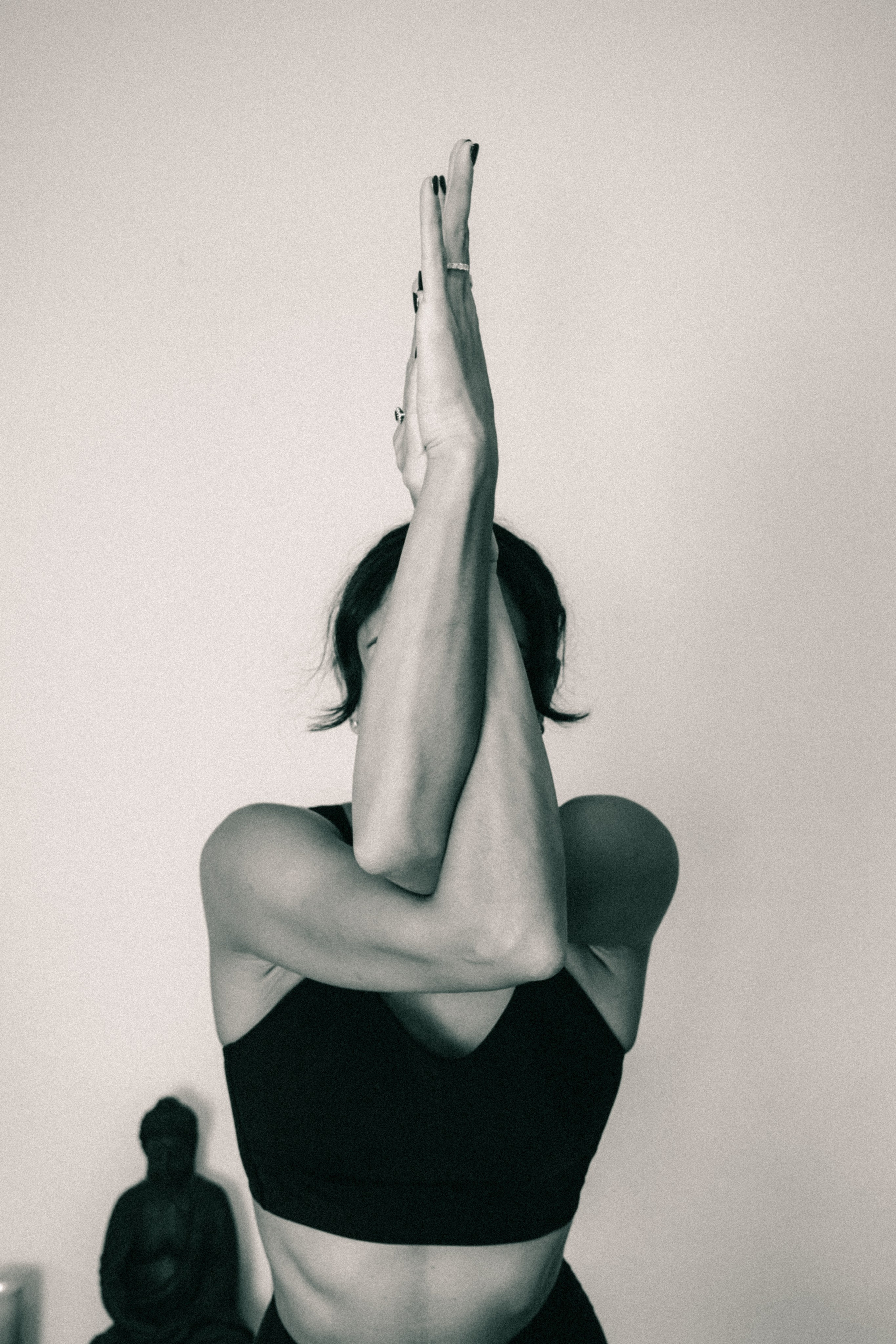 Yoga with Sophie. Elena Harlaut Photographer