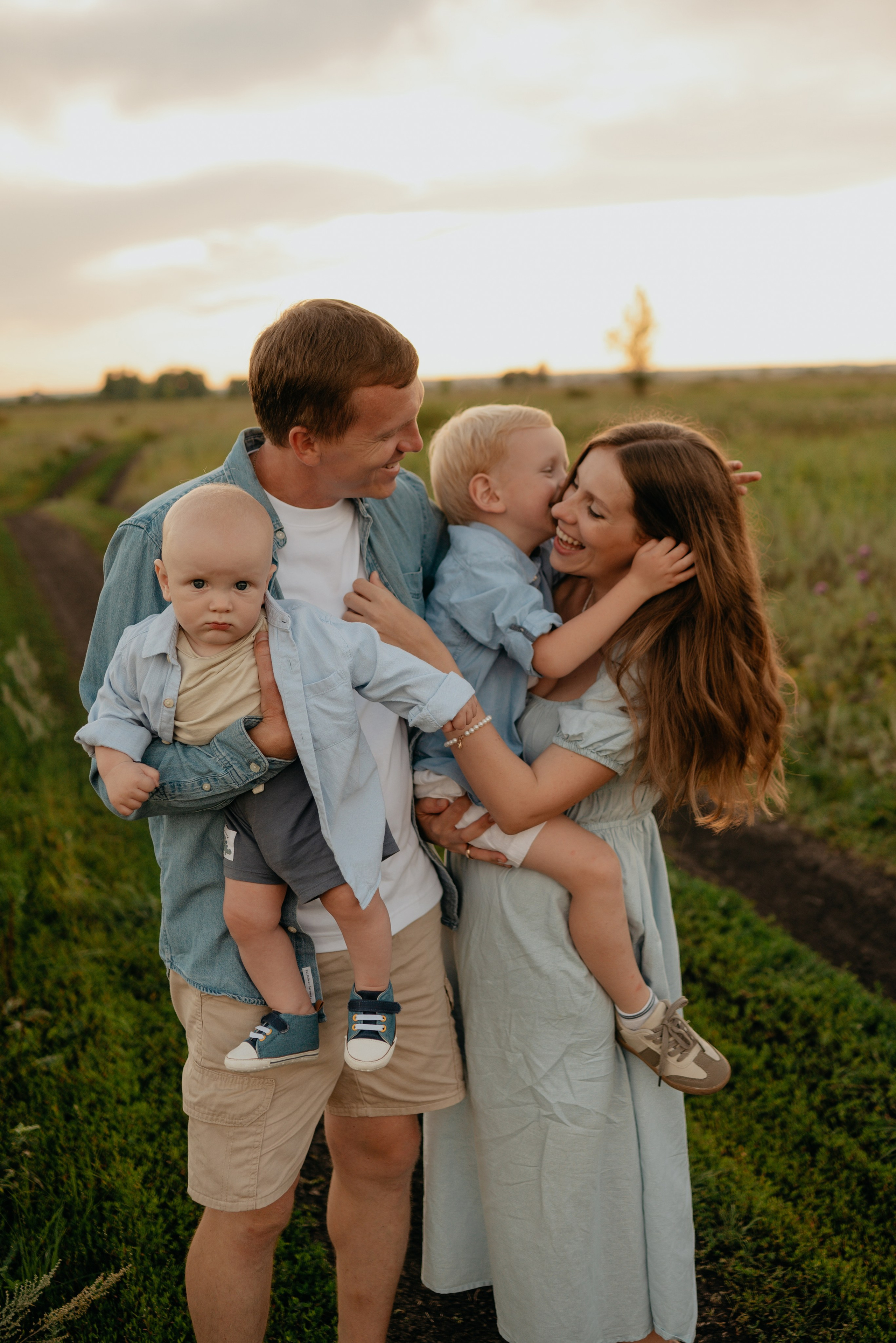 …. Свадебный фотограф Евгения Наумовец