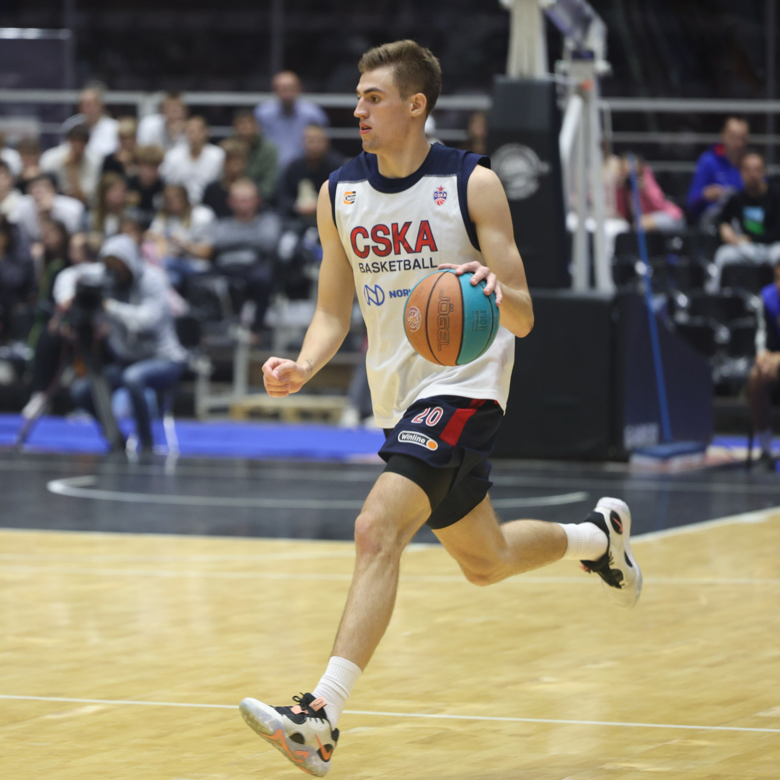 Турнир по баскетболу памяти В. Е. Родионова 2024. Фотограф Дмитрий Алексеев