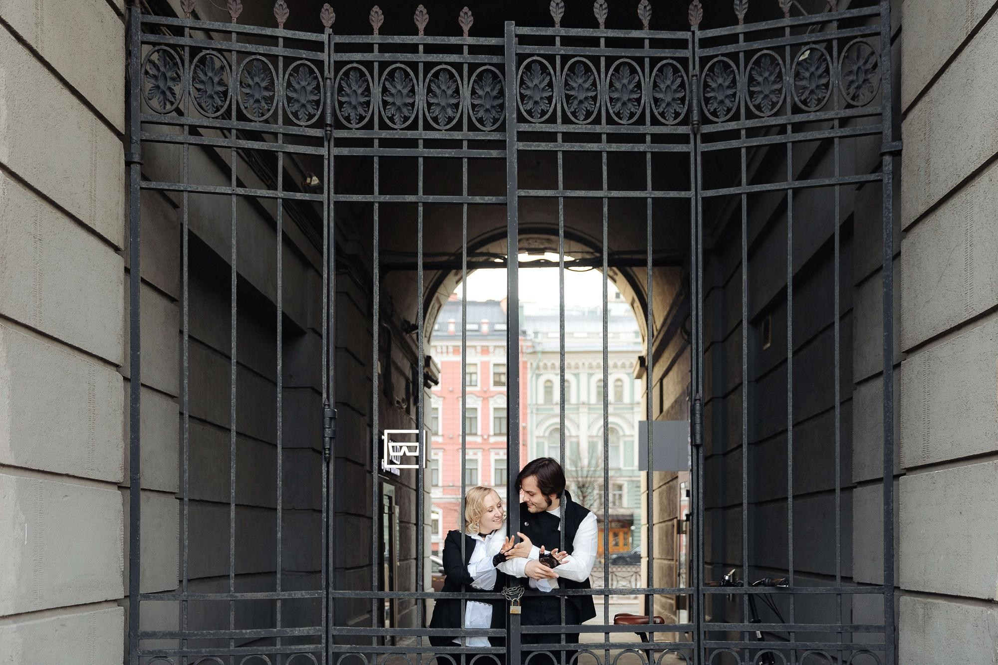 Фотосессия лав стори Вани и Рины в СПб