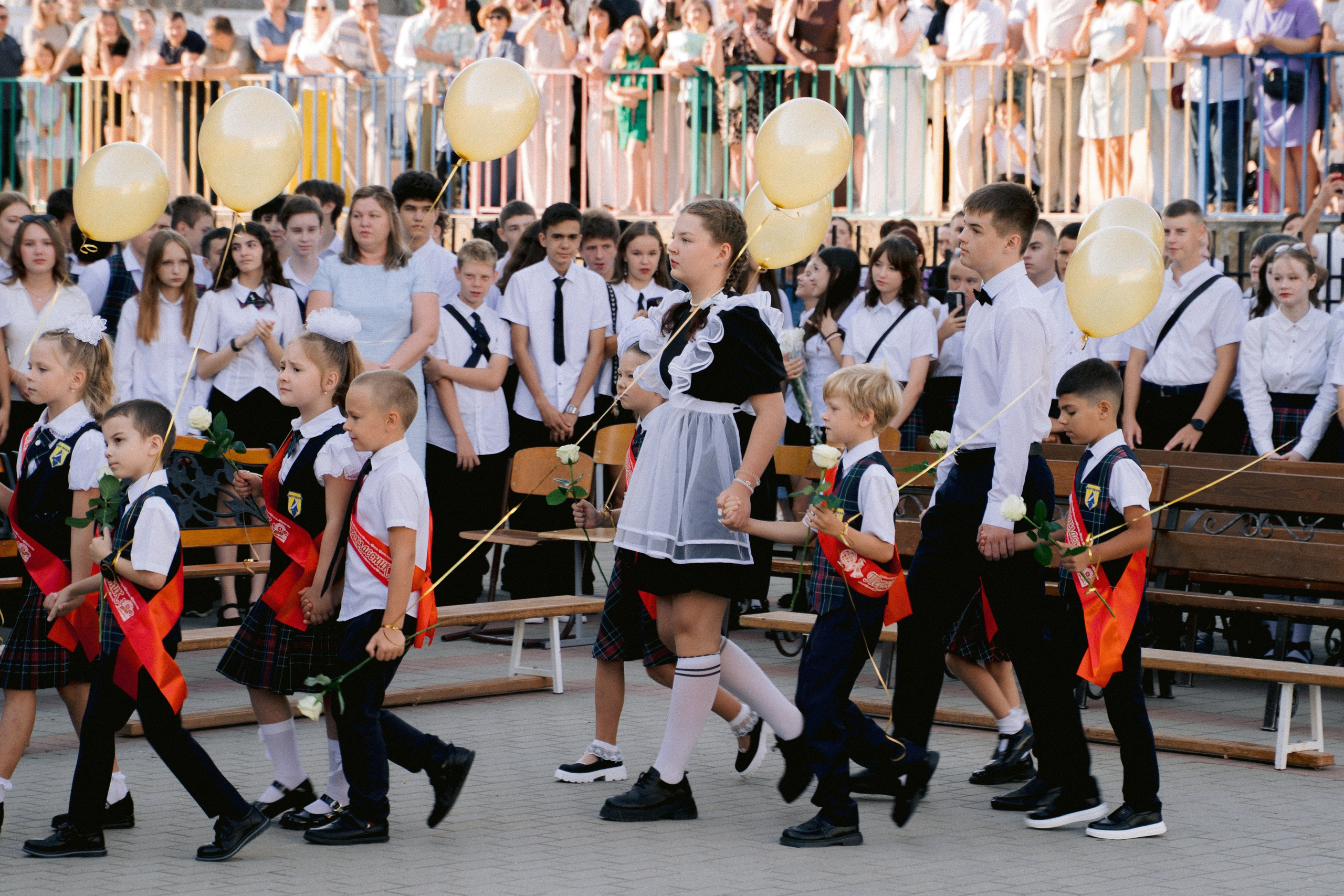 11 класс 40 Школа. Выпускные альбомы Натальи Бутко: Новороссийск, Анапа, Геленджик