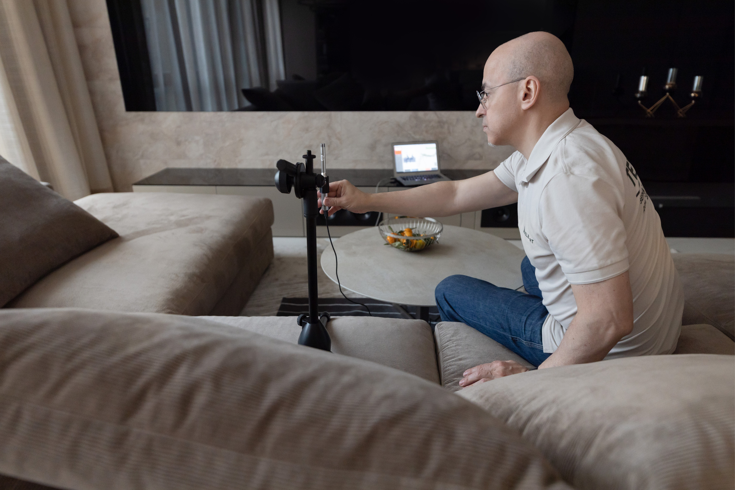 Продукт в интерьере. Зеркальные телевизоры и аудиосистемы. Интерьерный фотограф в Москве