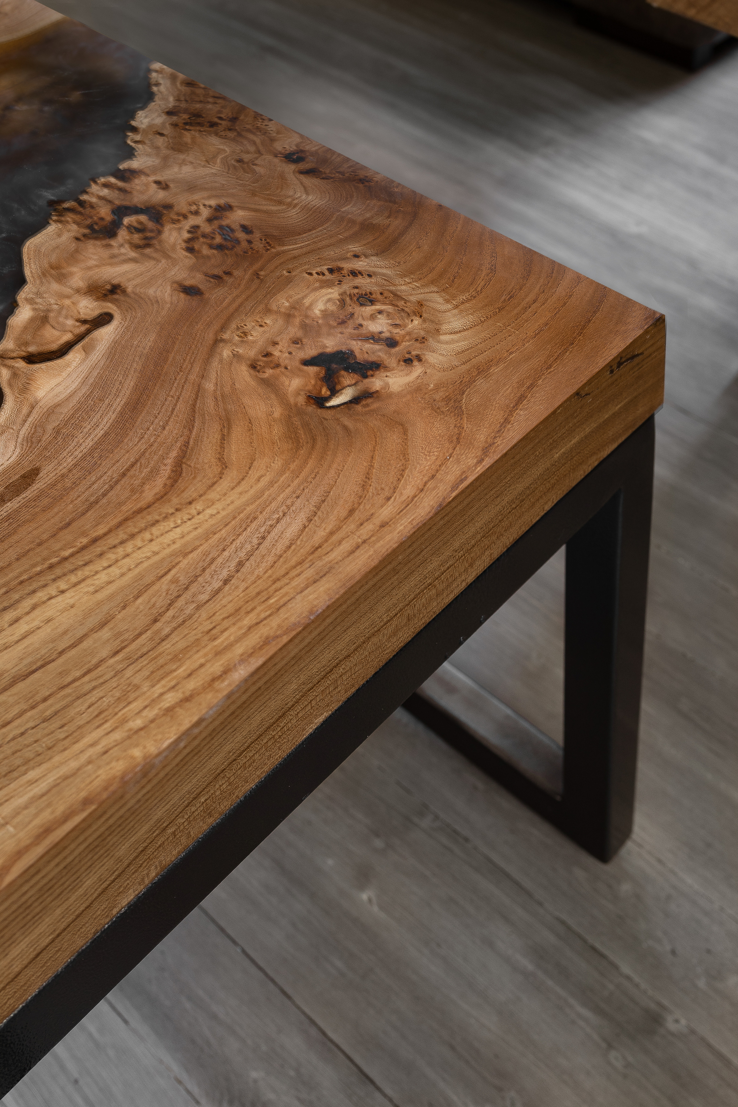 Столы из слэба в интерьере загородного дома. Интерьерный фотограф в Москве