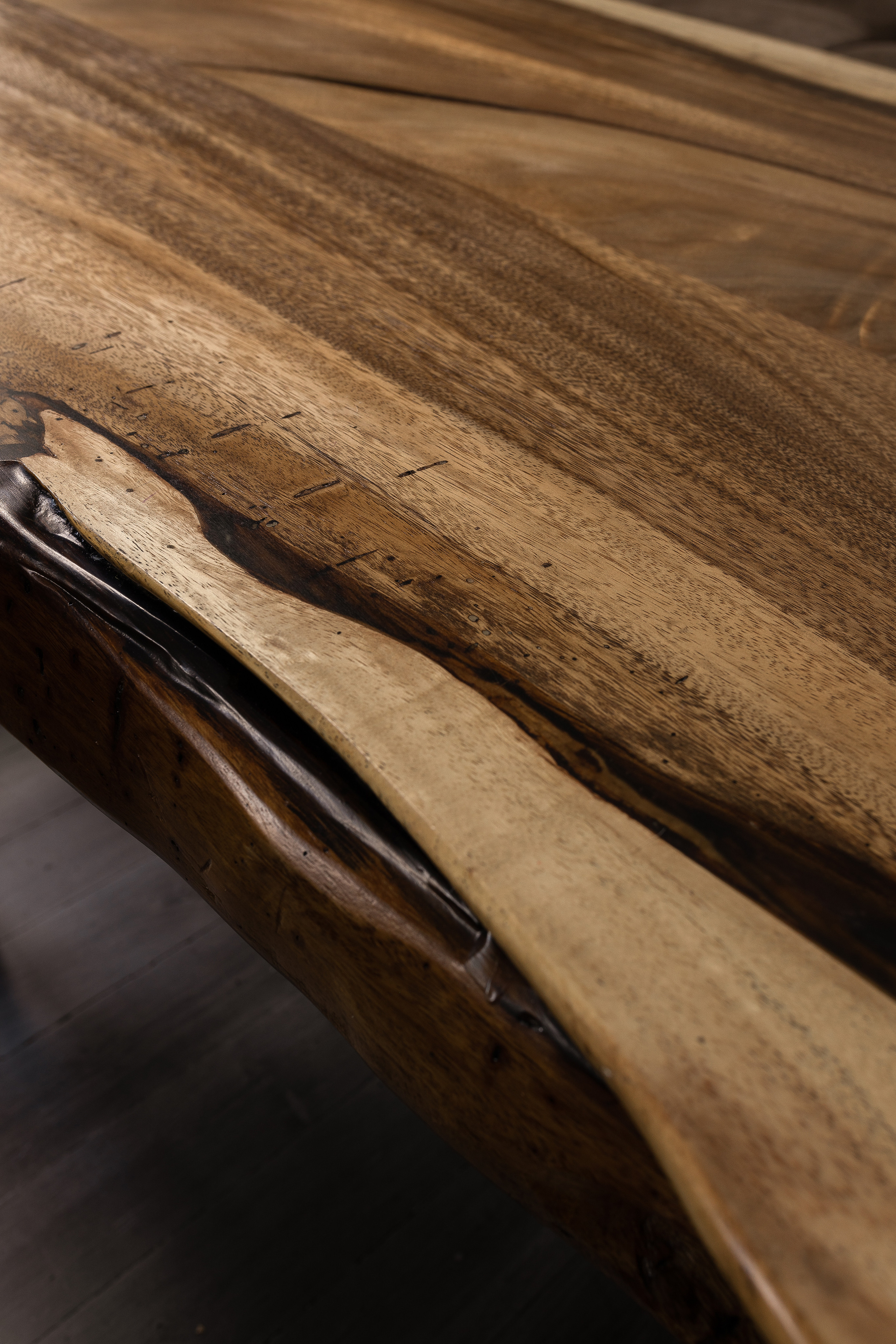 Столы из слэба в интерьере загородного дома. Интерьерный фотограф в Москве