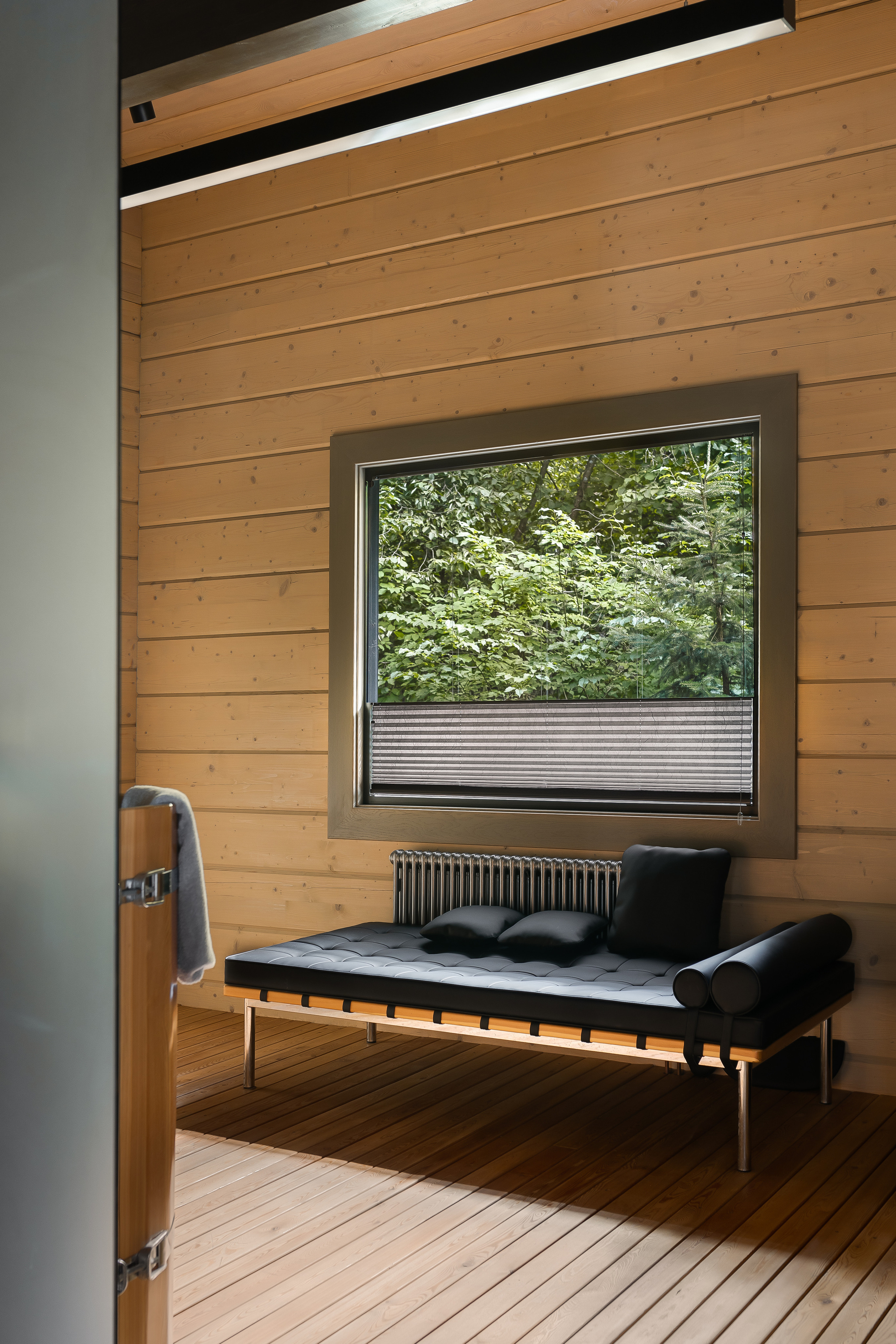 Загородный деревянный дом для спокойного отдыха. Интерьерный фотограф в Москве