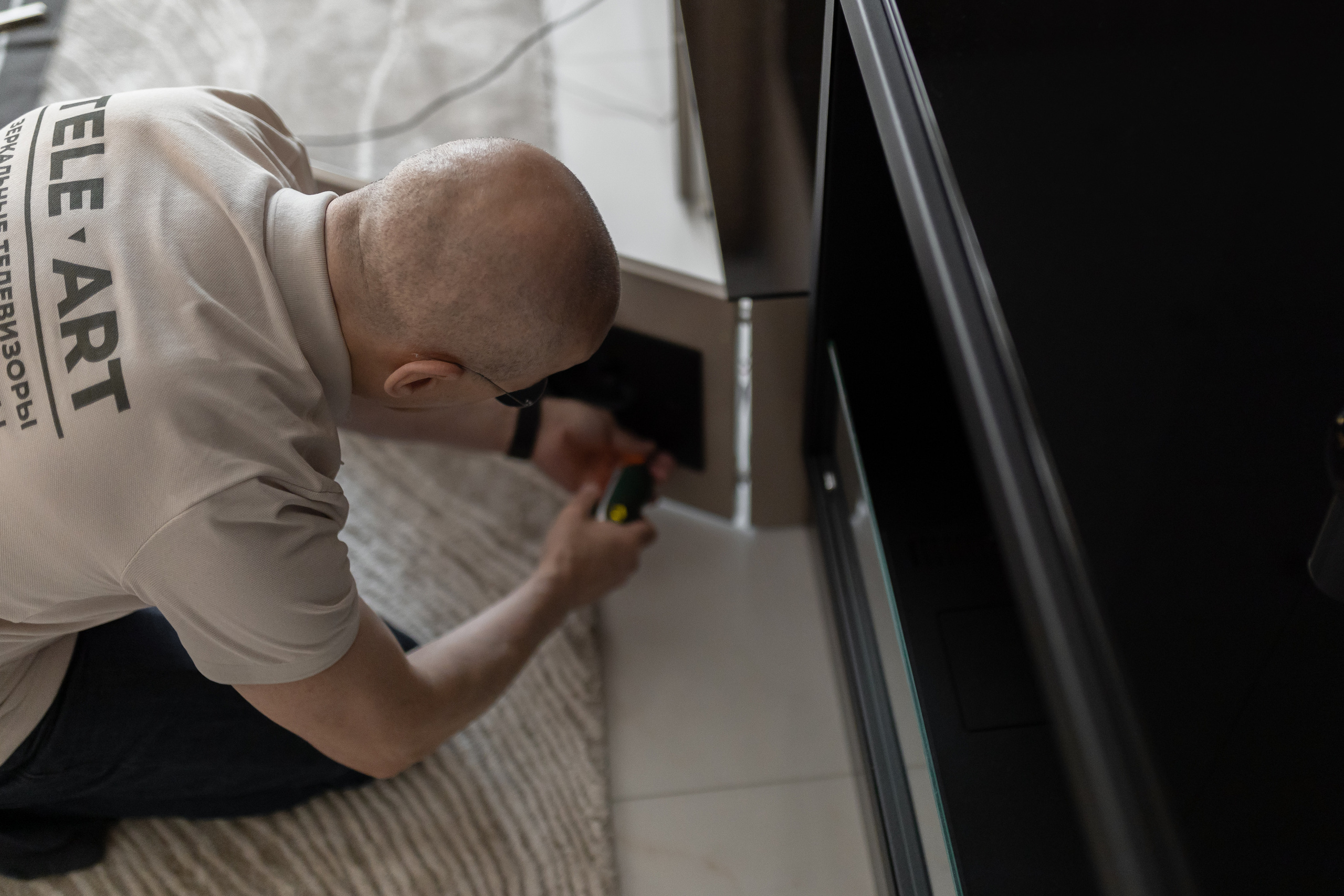 Продукт в интерьере. Зеркальные телевизоры и аудиосистемы. Интерьерный фотограф в Москве