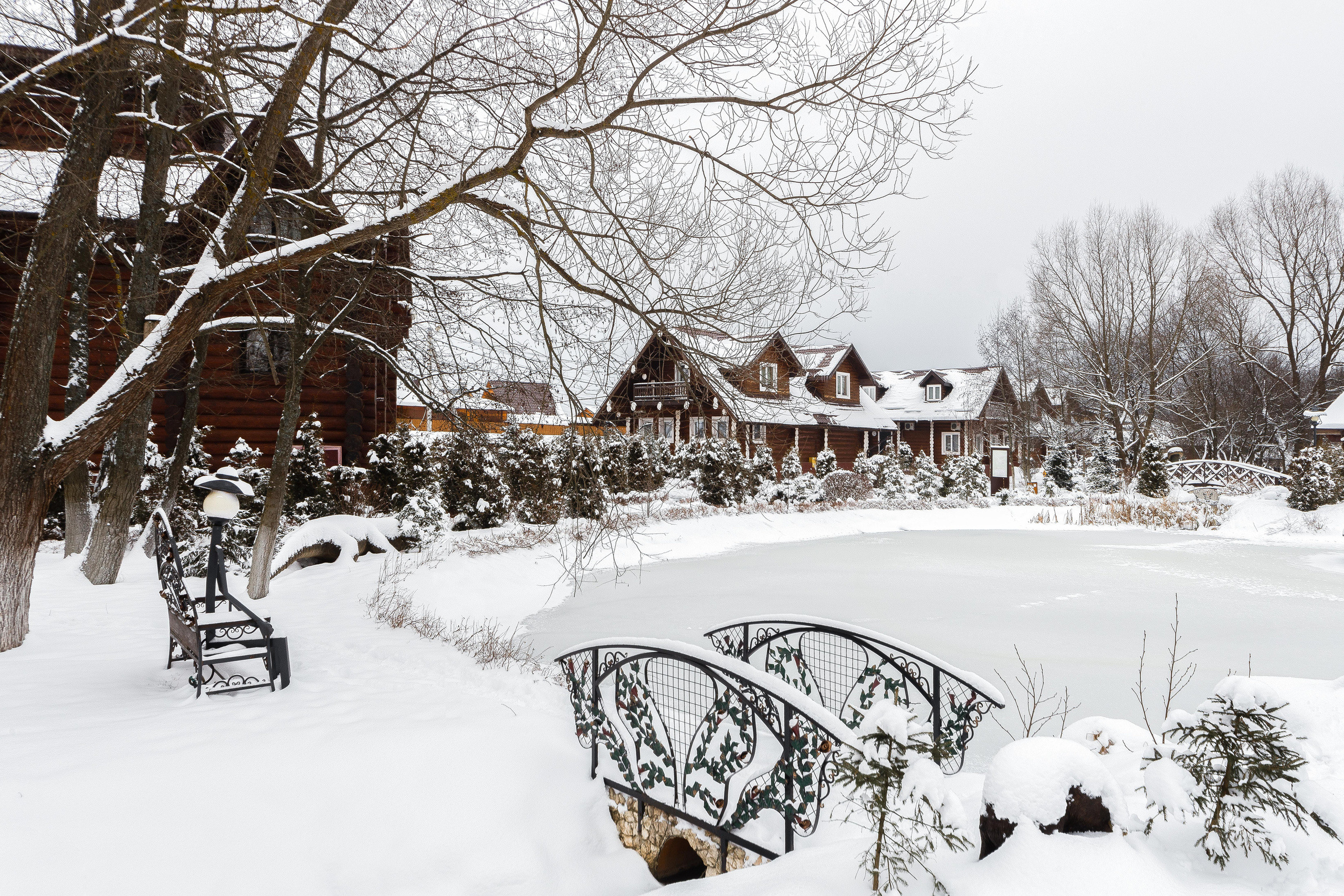 Территория клубного отеля в Подмосковье. Интерьерный фотограф в Москве
