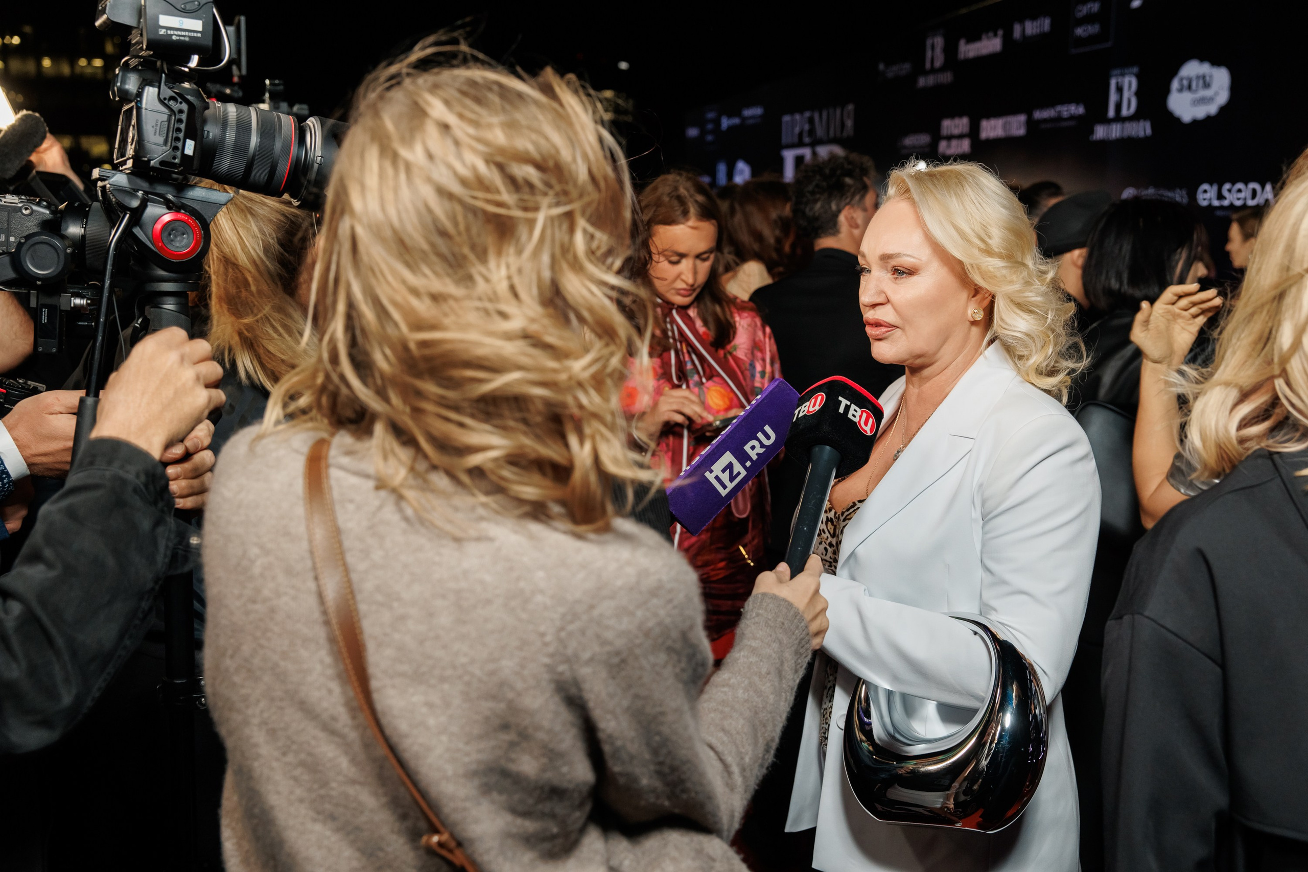 Премия глянцевого журнала FB. Репортажный фотограф. Москва. Алина Ланская