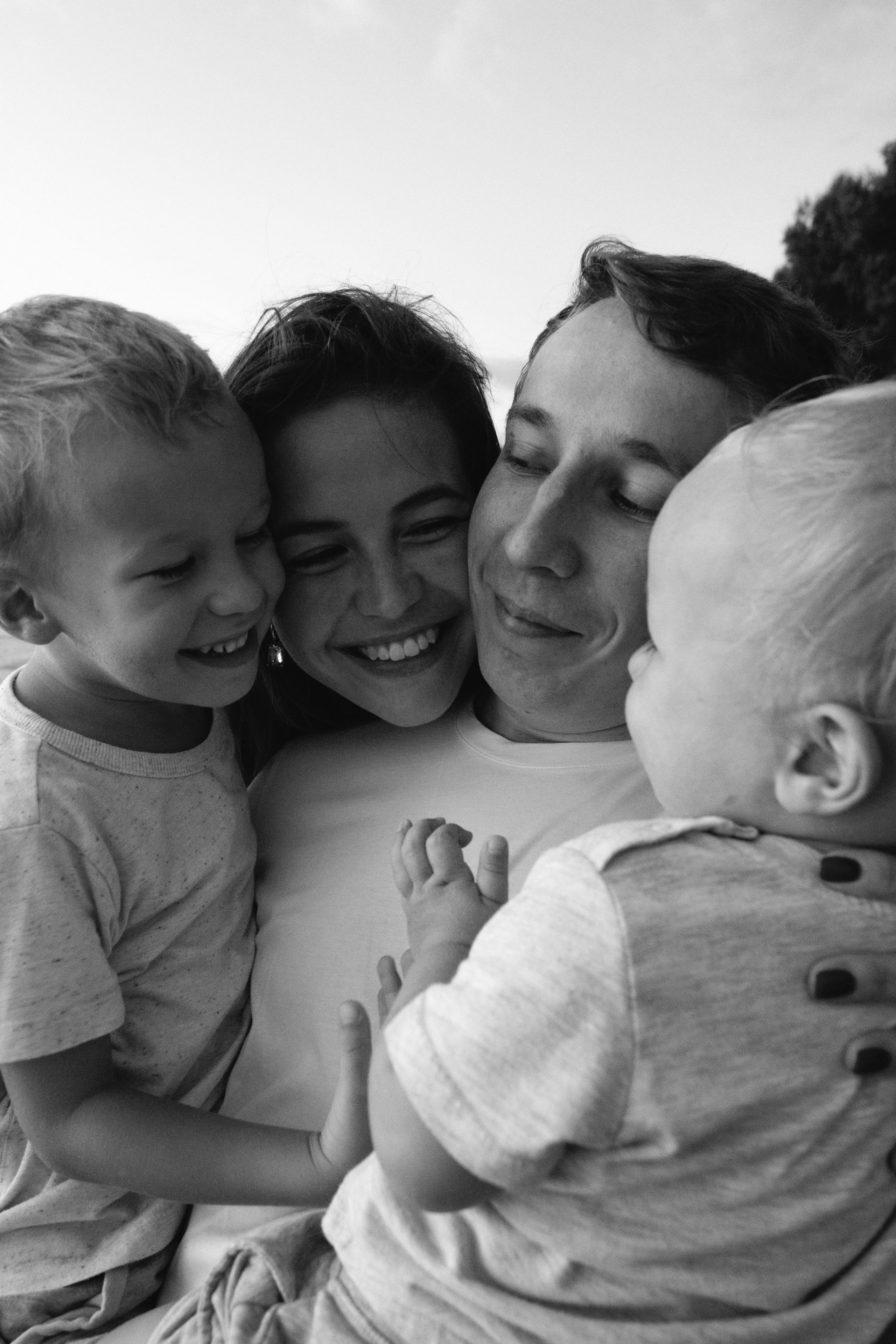 Семейная фотосессия москва. Кизя Мисриева — фотограф: плёнка, цифра. Москва и не только