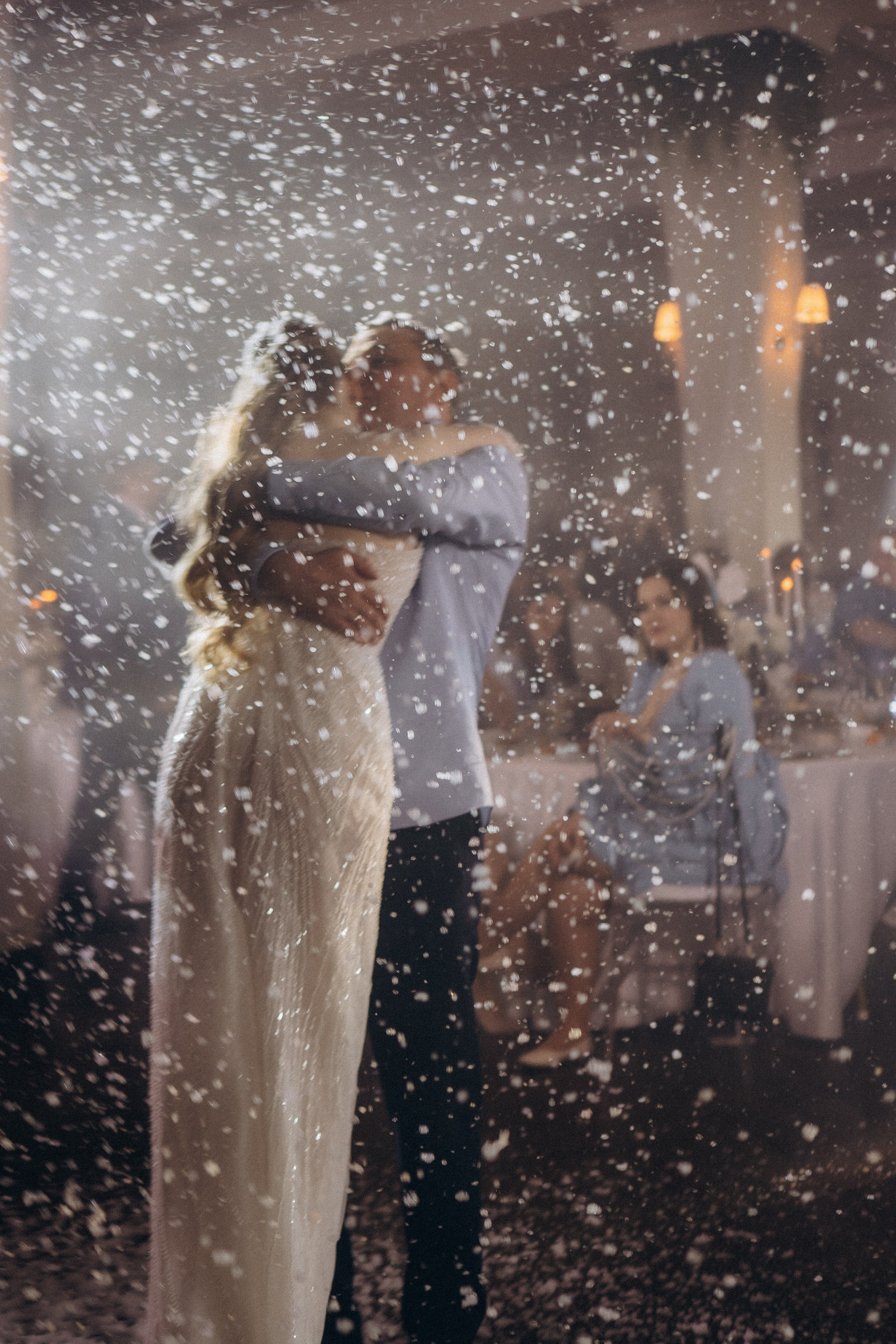 ТАНЕЦ С ПАПОЙ СВАДЕБНМ БАНКЕТЕ (СНЯТО В СИБИРЕ В НИЖНЕВАРТОВСКЕ). Профессиональный фотограф, Санкт-Петербург — Виктория Богомолова