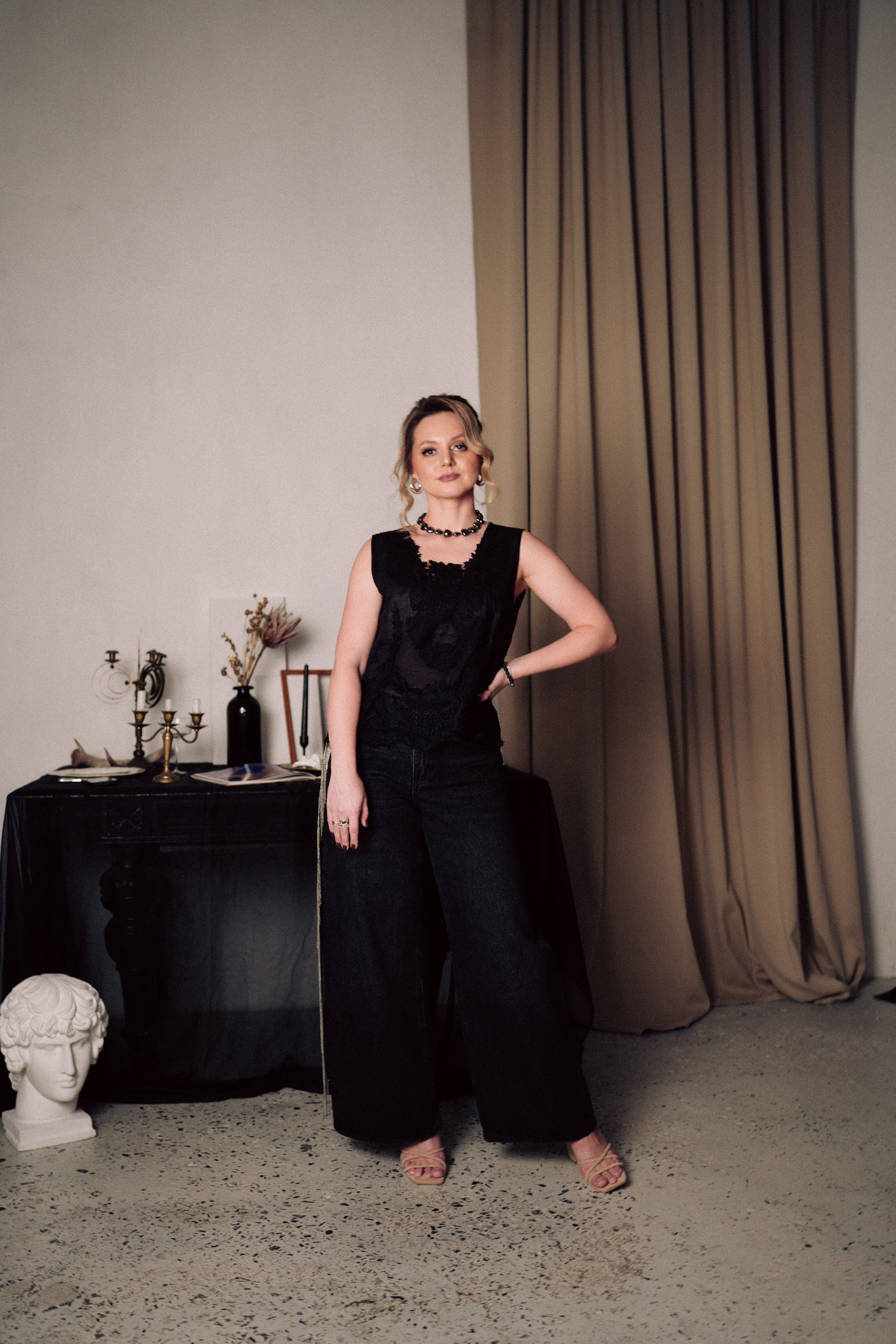 НОВОГОДНЯЯ ФОТОСЕСИИЯ В СТУДИИ ДЛЯ ДЕВУШКИ И ПРОГУЛКА ПО ЧЕРНЫШЕВСКОЙ. Профессиональный фотограф, Санкт-Петербург — Виктория Богомолова